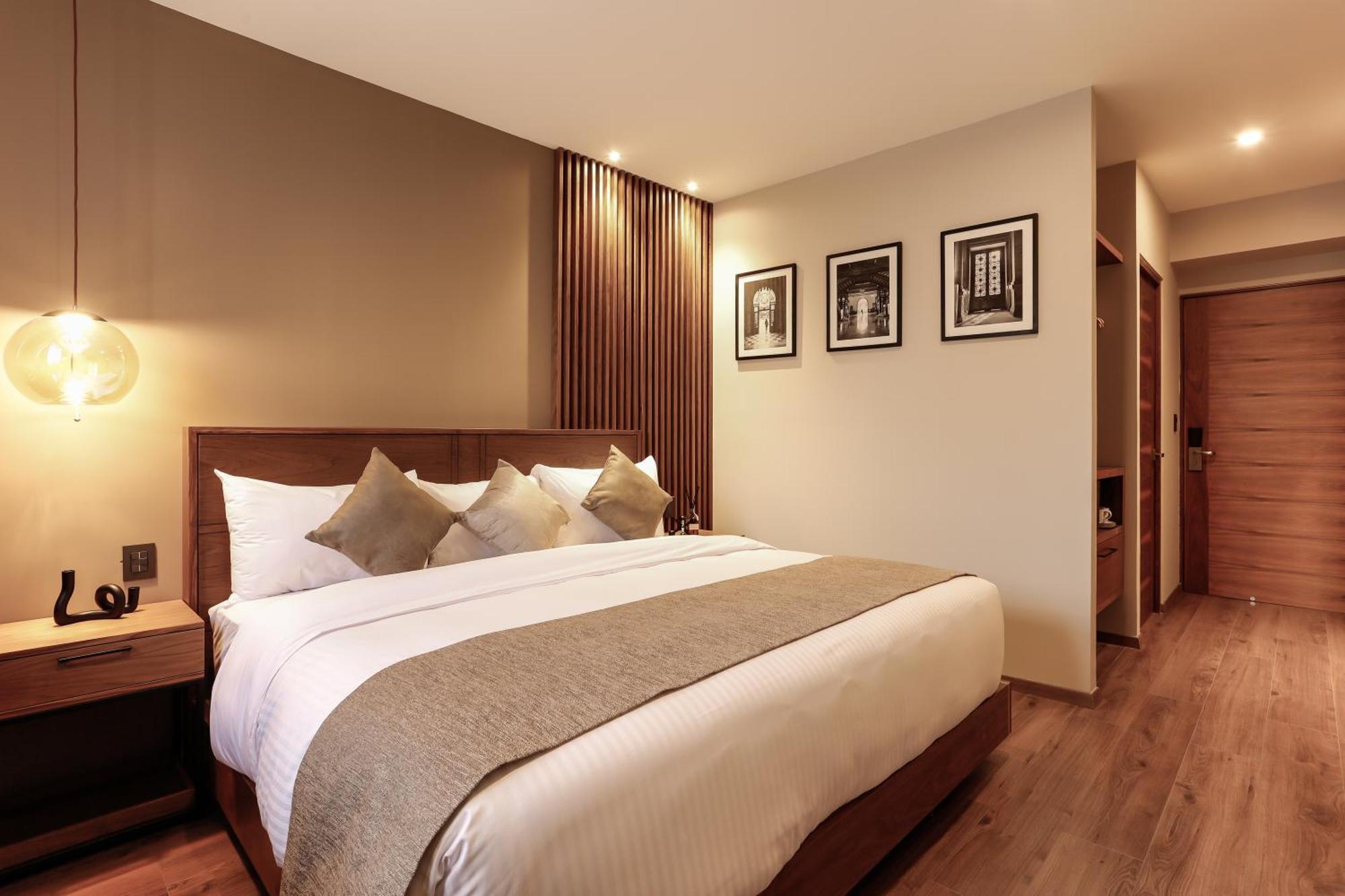 Reforma Capital Apartment Mexico City