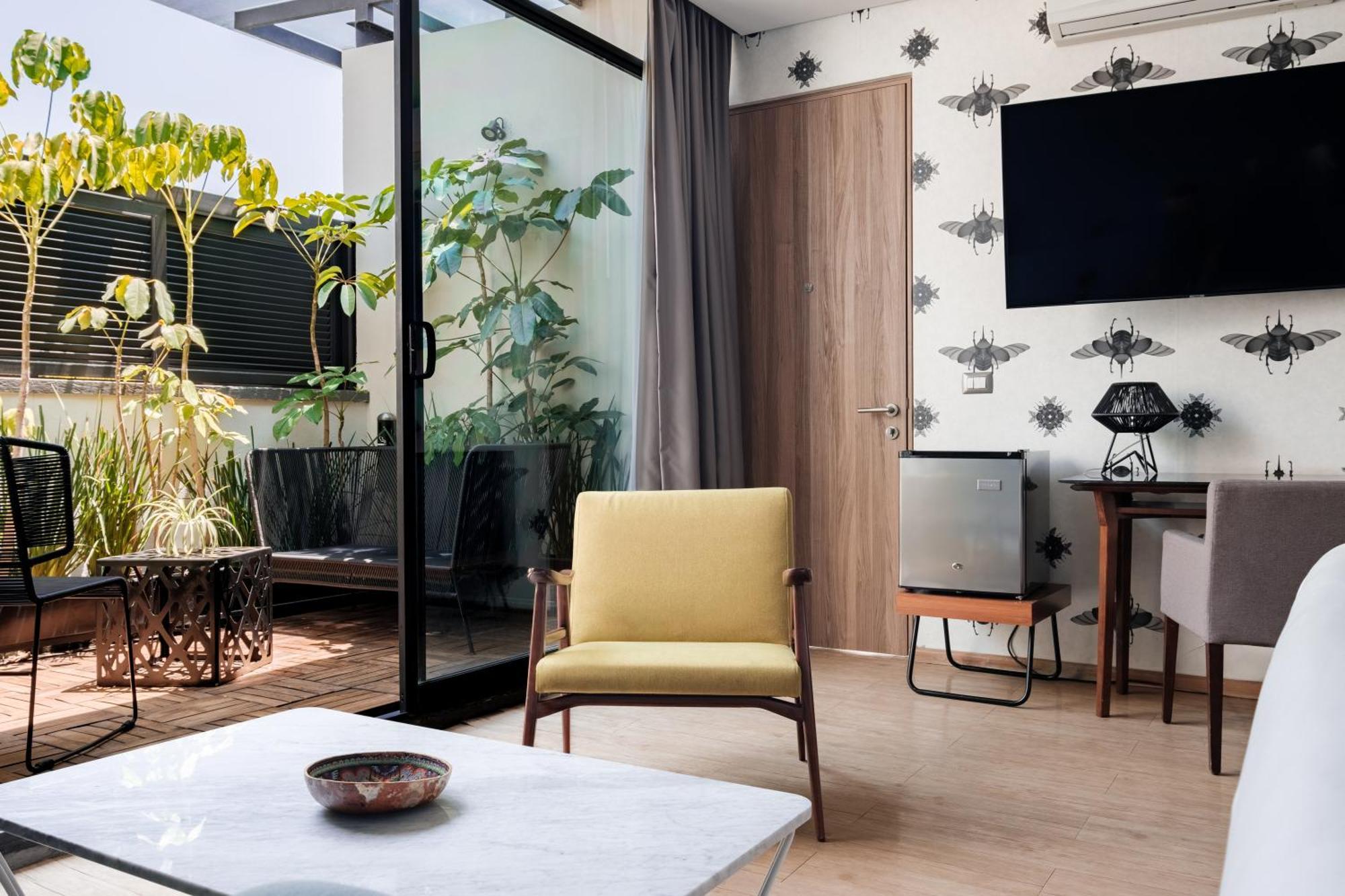 Hotel Pug Seal Polanco Allan Poe Mexico City