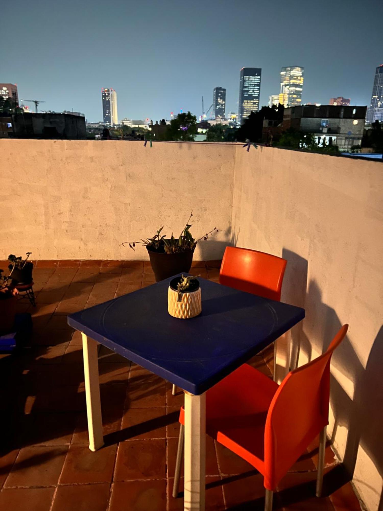 Rooftop Paradise Location, Scenic Views Habitación en casa particular *