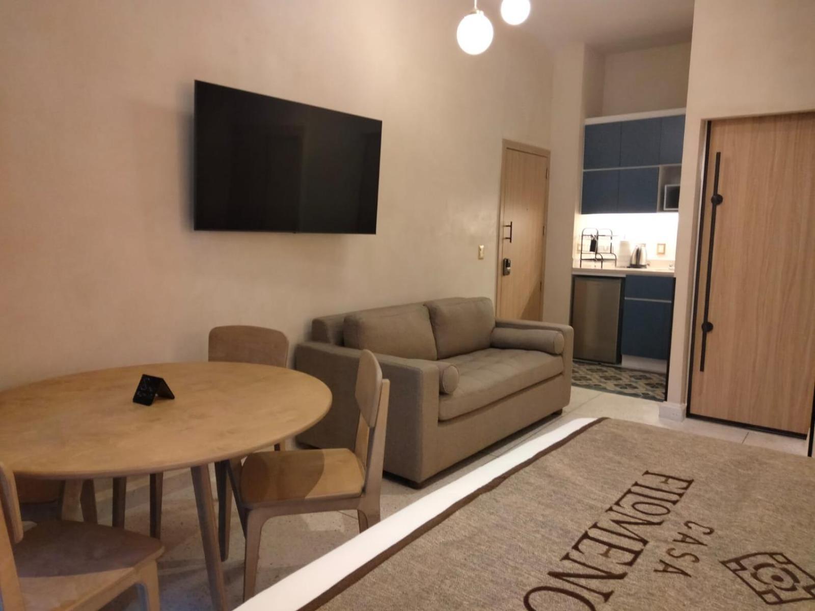 Confortable In The Heart Of Apartment *