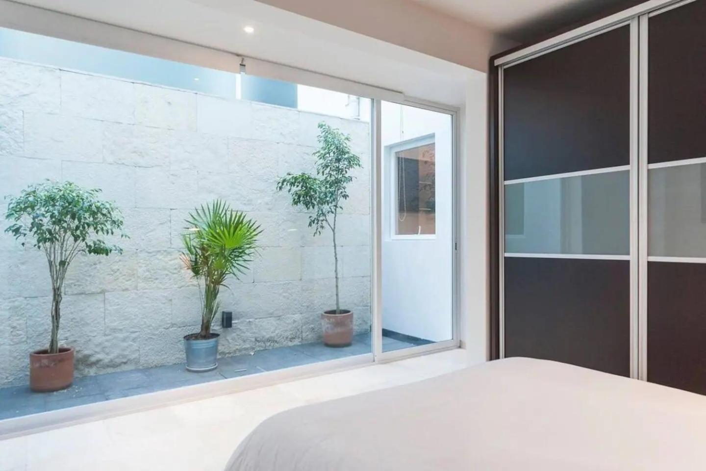 Condesa Amsterdam 102 Stylish 1 Bed1 Bath On Amsterdam Av *