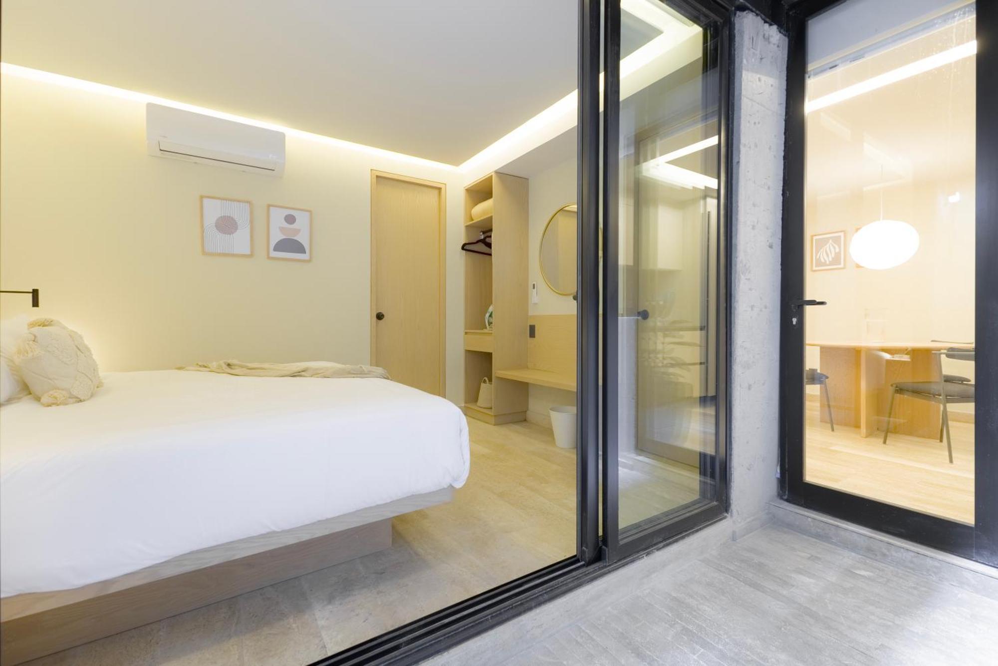 Capitalia - Luxury - Aristoteles * Mexico City