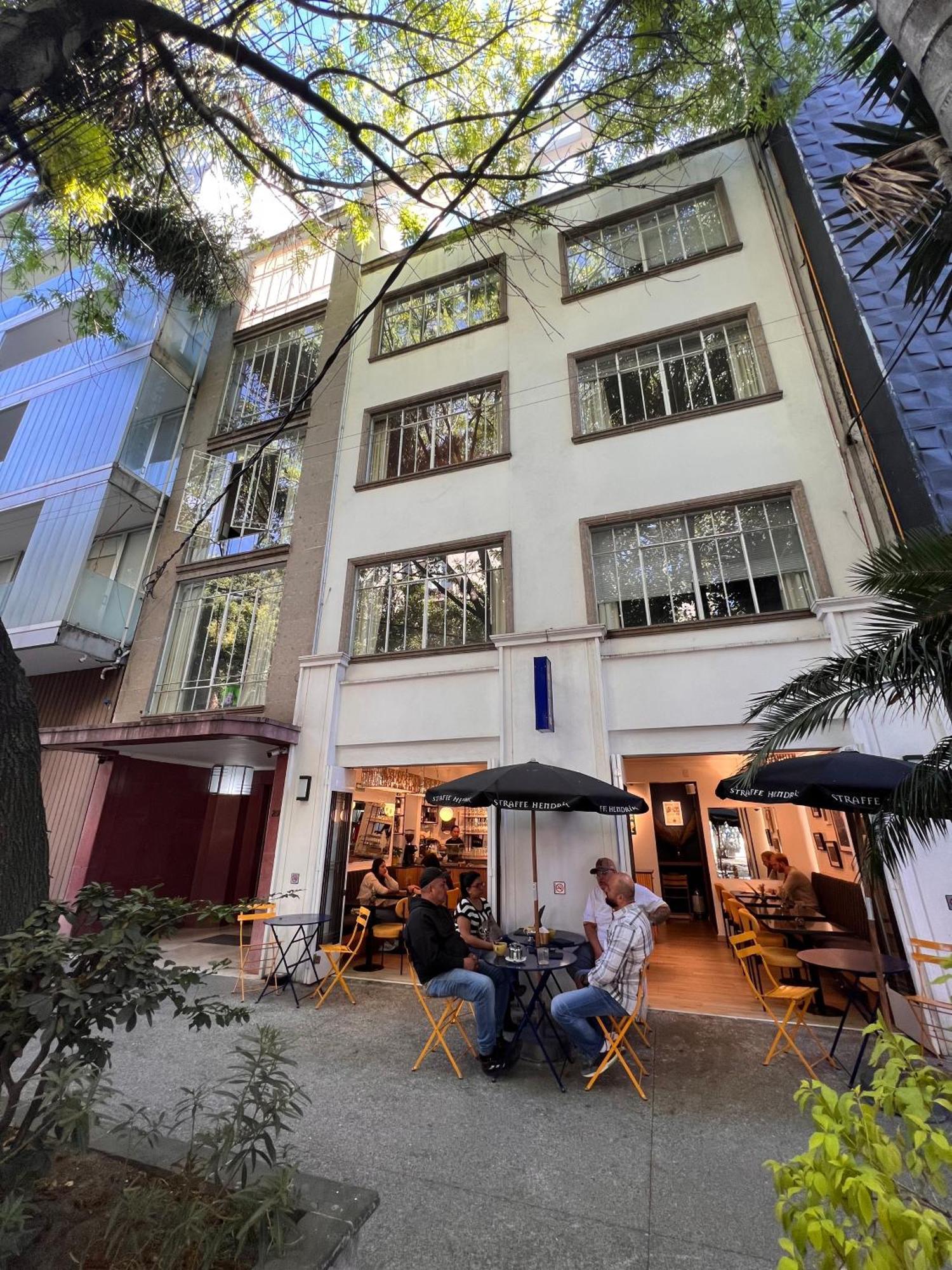 Condesa Campeche 5 Modern 2br 1ba Emphasizing Open Airy Spaces In Campeche *