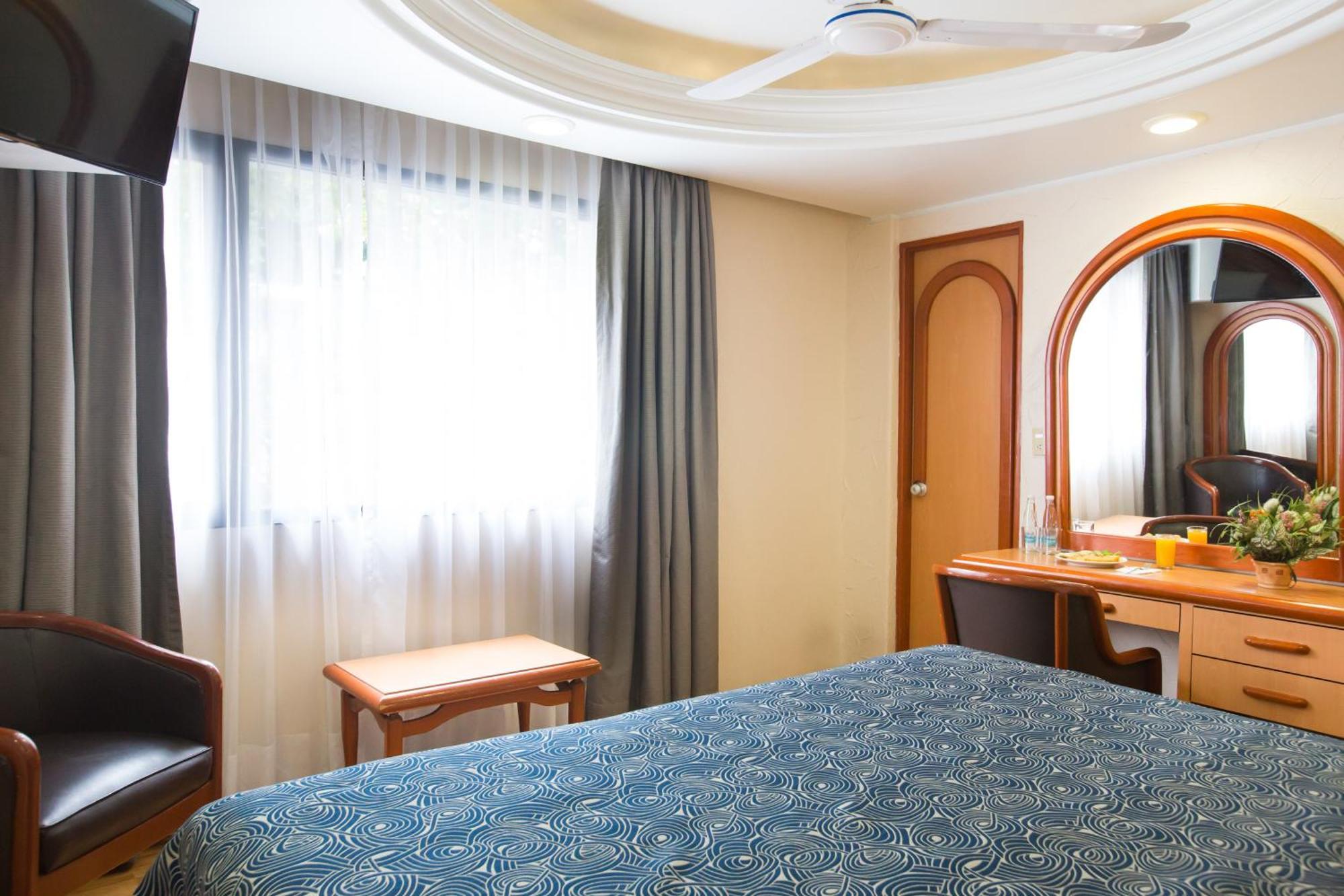 Hotel Diligencias 3*