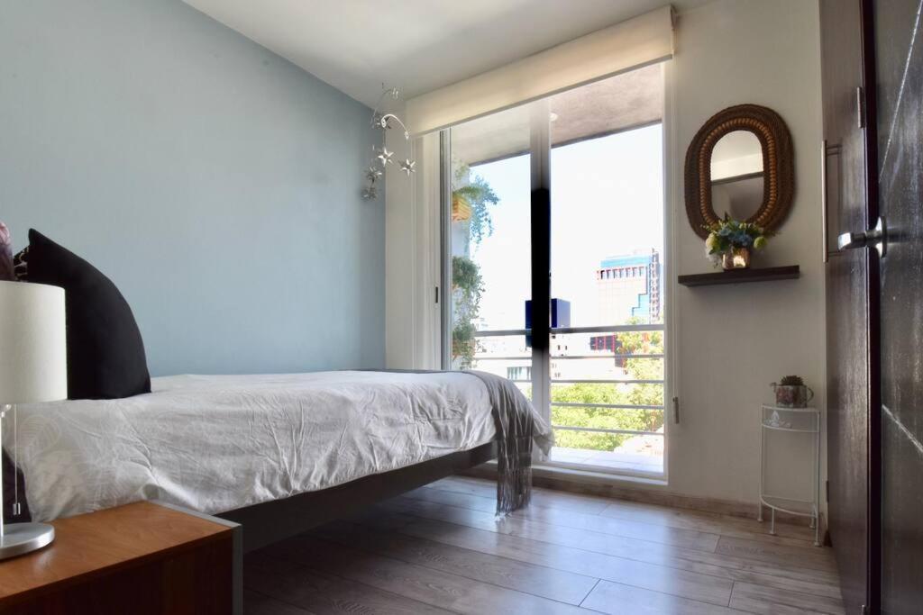 Elevador- Embajada A 3 Cdras De Reforma Apartamento *