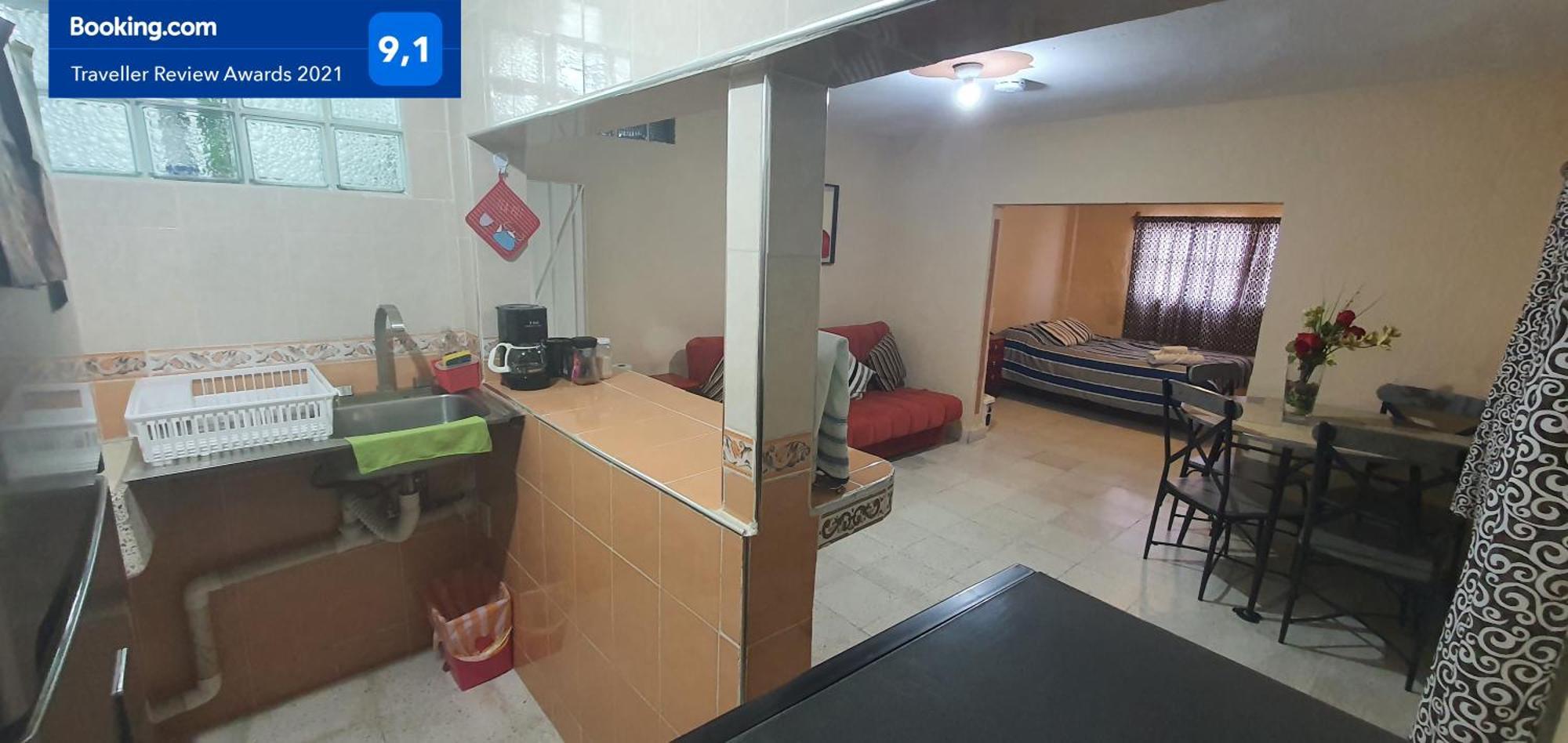 Departamento Comodo Muy Cercano Al Aeropuerto *