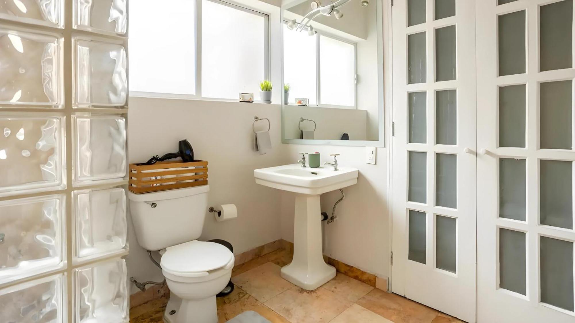 Cozy Condesa Studio W Private Patio On Amsterdam! *