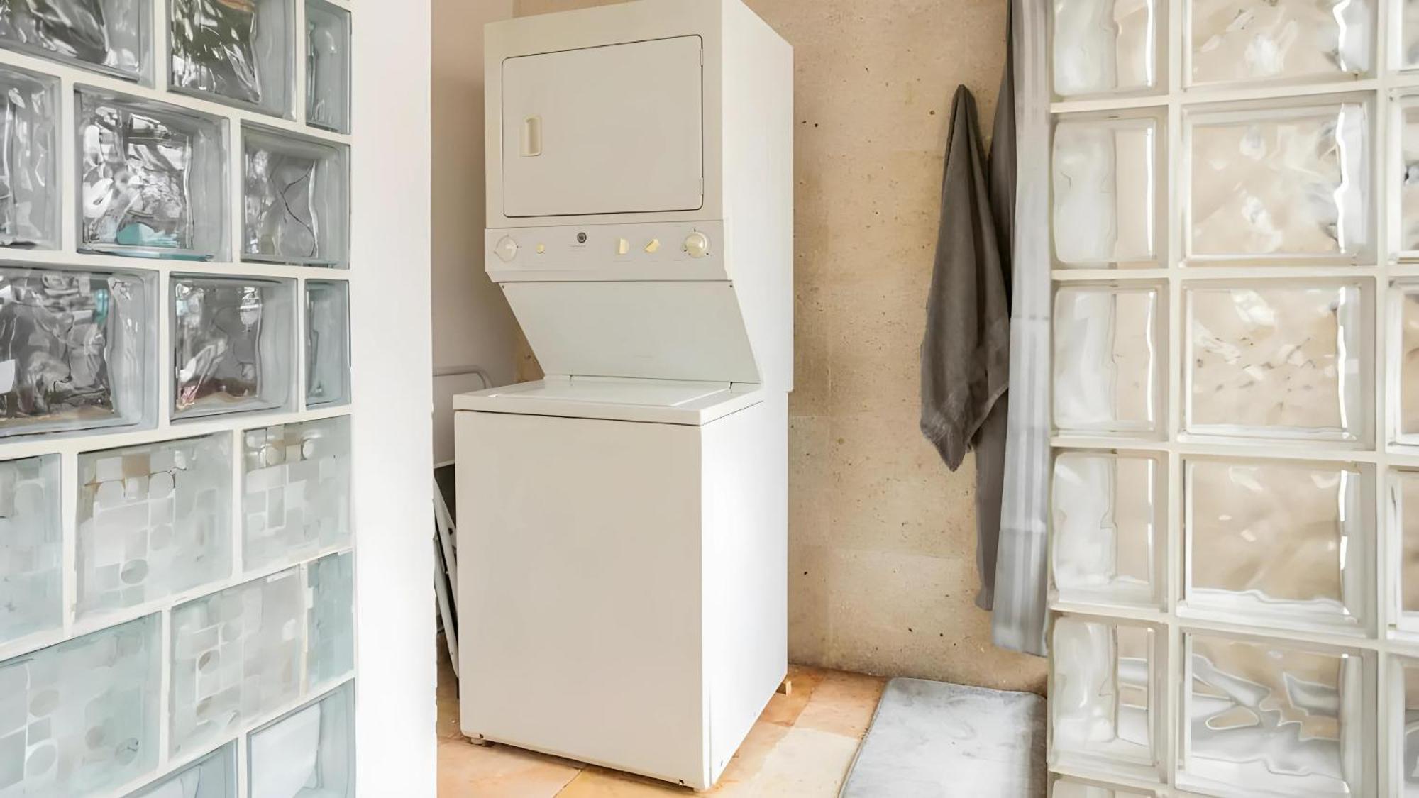 Cozy Condesa Studio W Private Patio On Amsterdam! * Mexico City