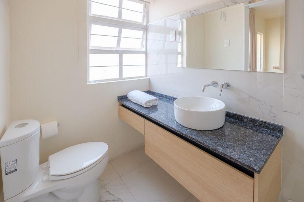 Independiente Con Bano Privado En Condesa Apartamento México DF