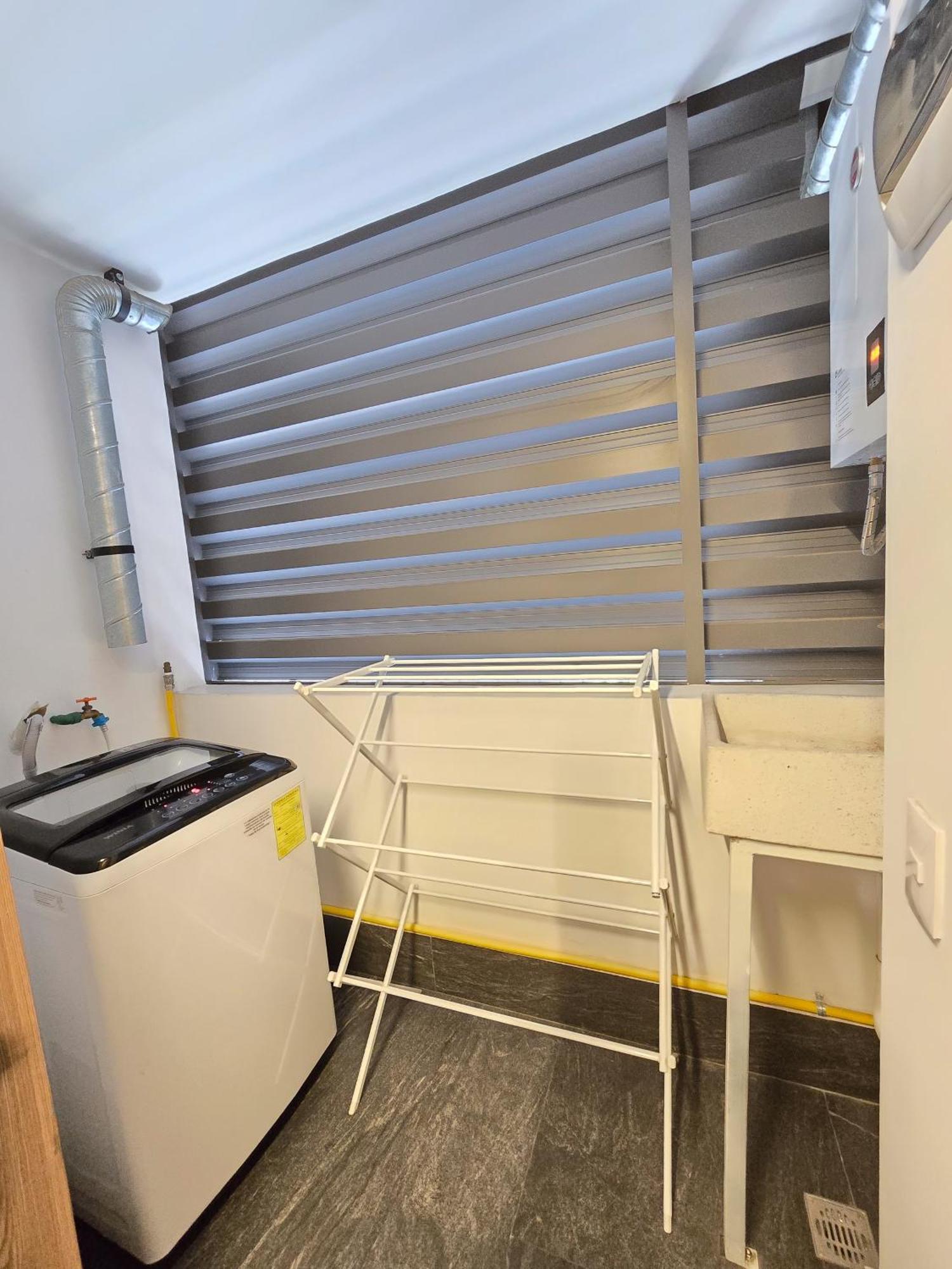 Retreat Workspace, Wifi, Pool, Gym &parking