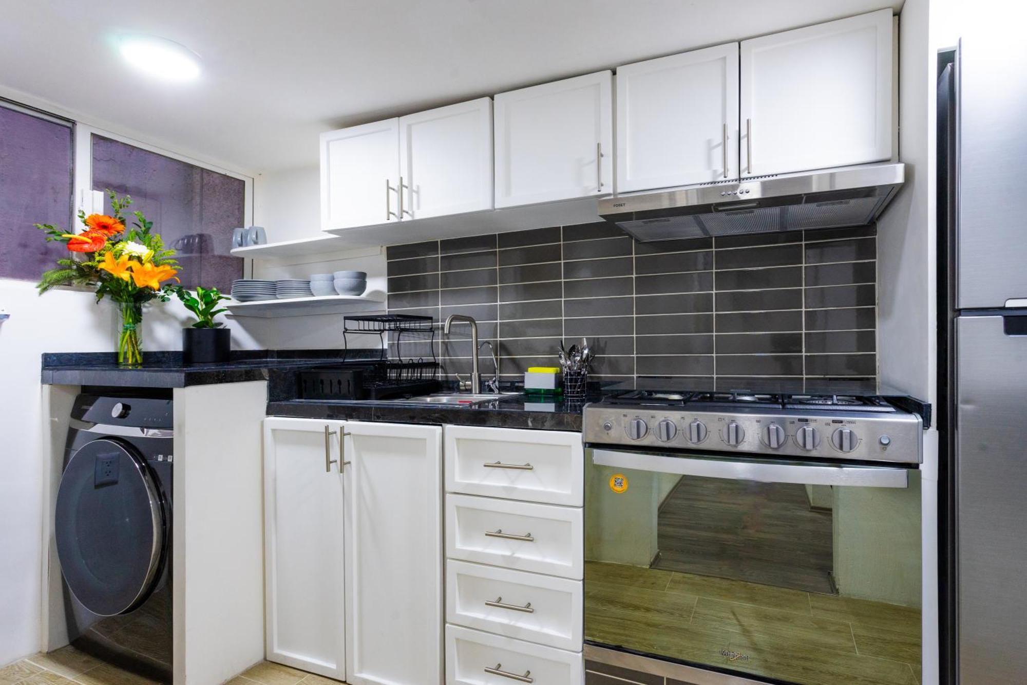 Private #3 In A 4 Bedroom In Roma Norte, Mexico *