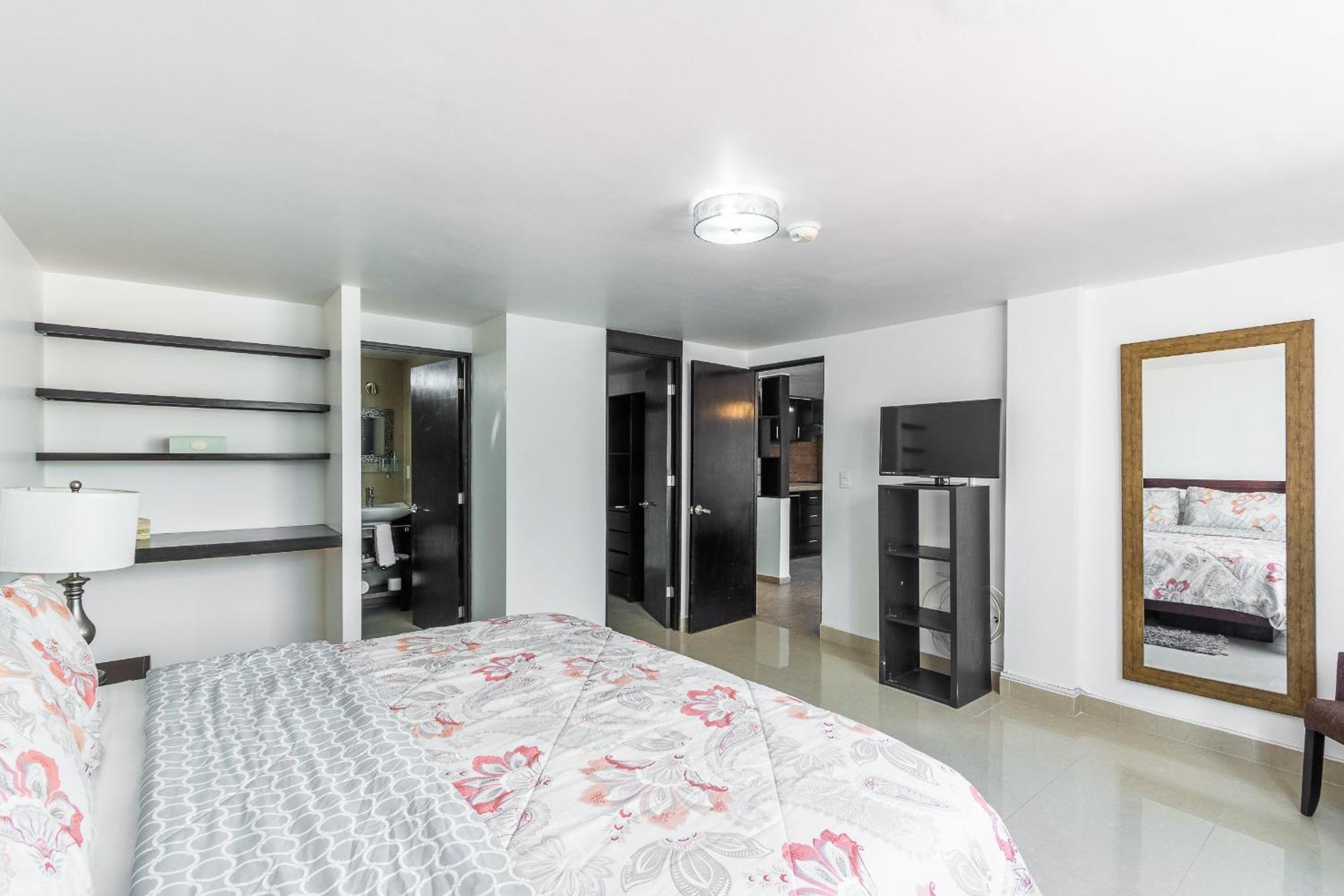 259 Condesa Apartahotel