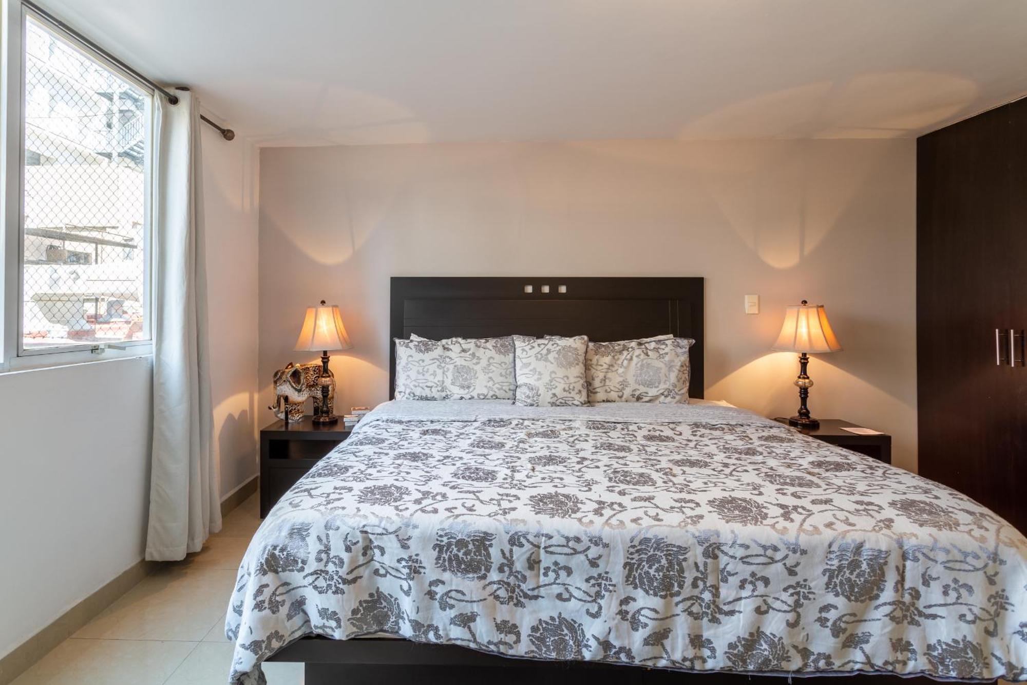259 Condesa Apartahotel 3*