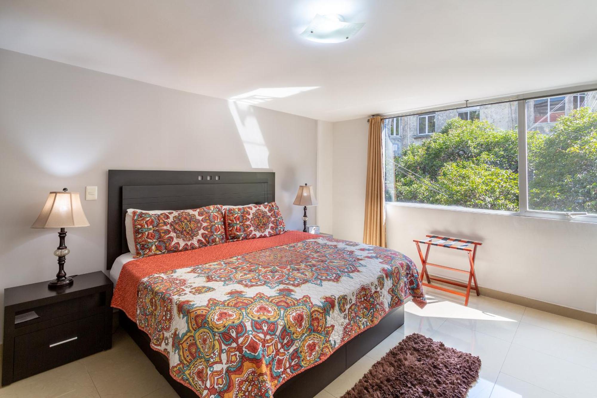 259 Condesa Apartahotel