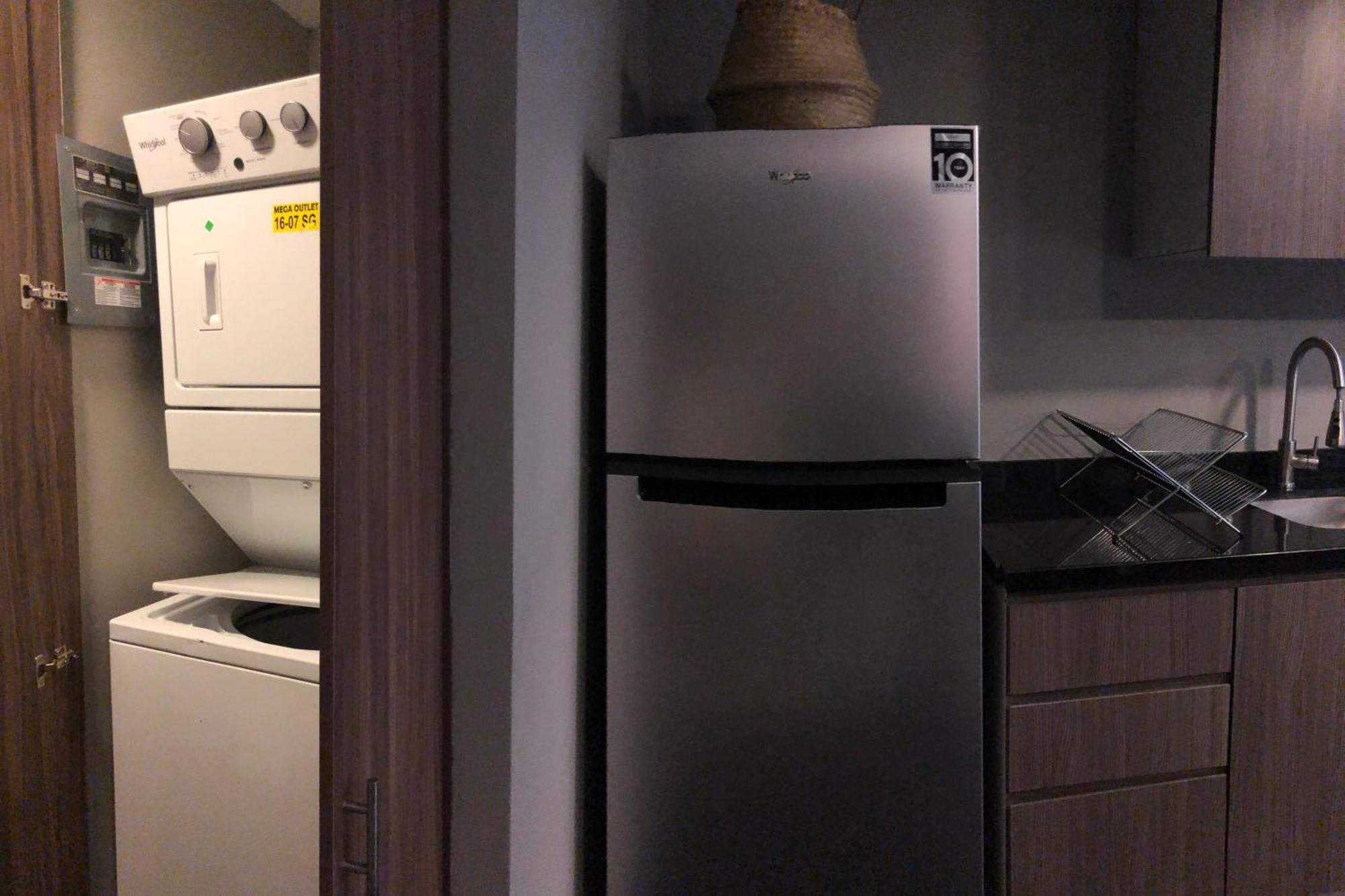 Amplio Apto Con 3 Terrazas La Mejor Ubicacion Pensão
