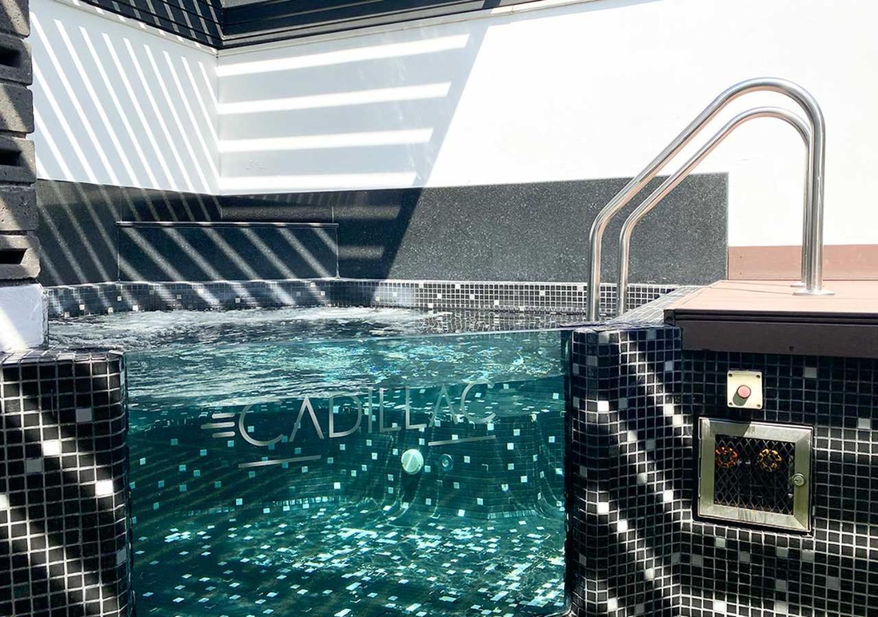 Cadillac Boutique Hotel 4*