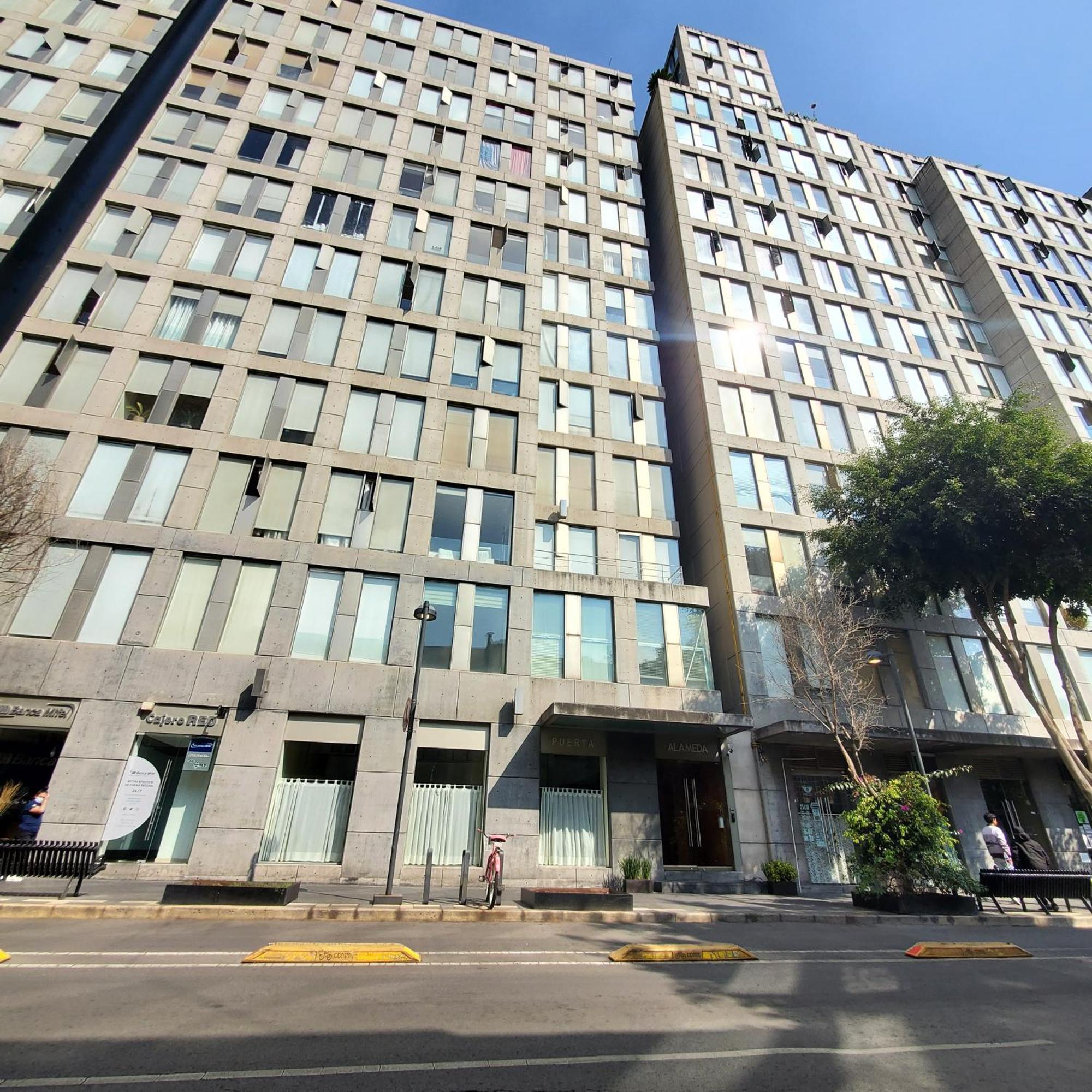 Urban Living Puerta Alameda Bed and breakfast *