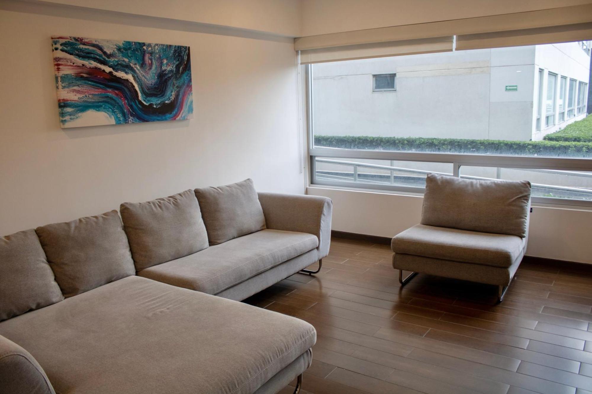 En Zona De Hospitales En Planta Baja Apartamento