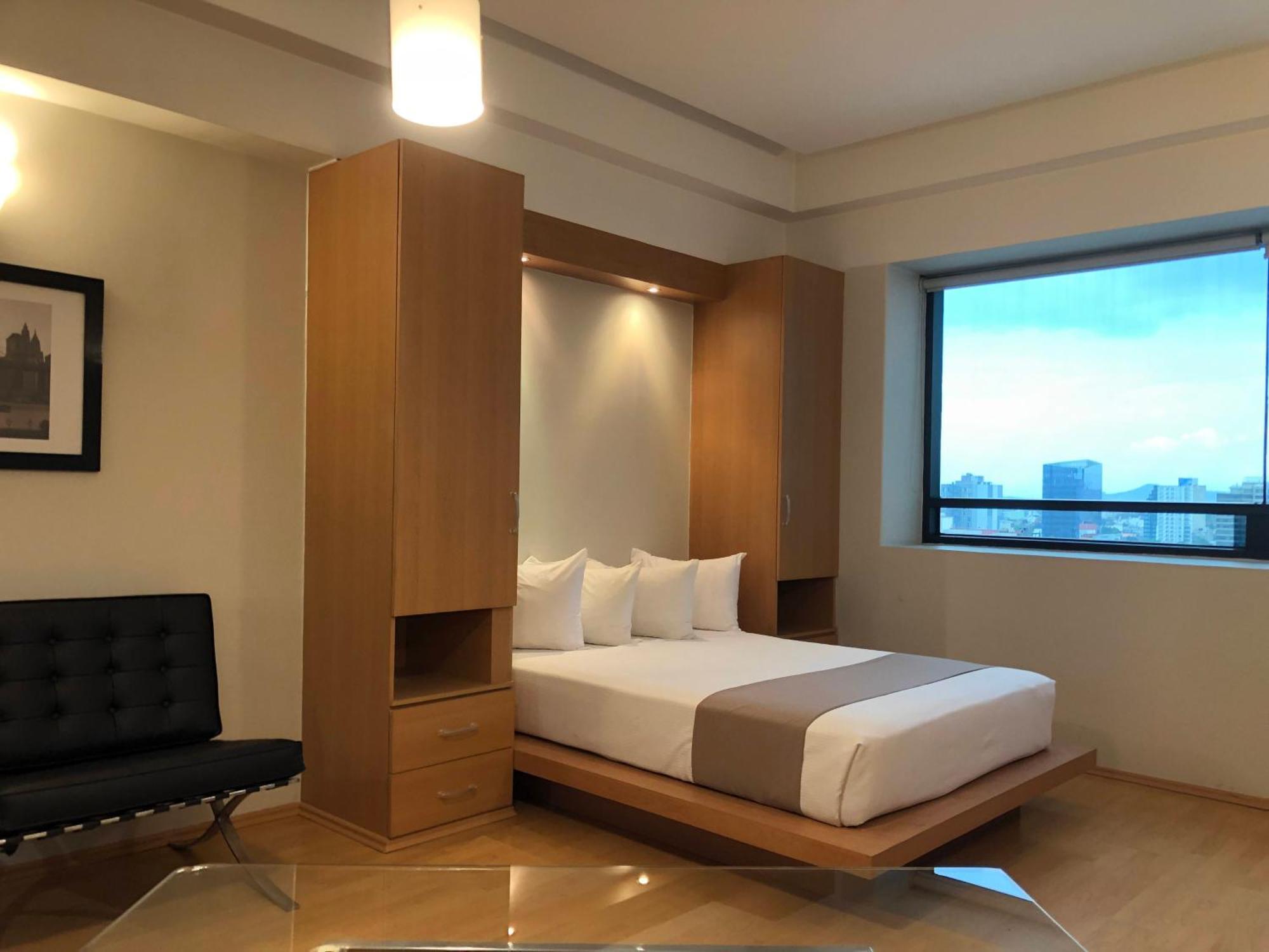 Capri Reforma 410 Apartahotel