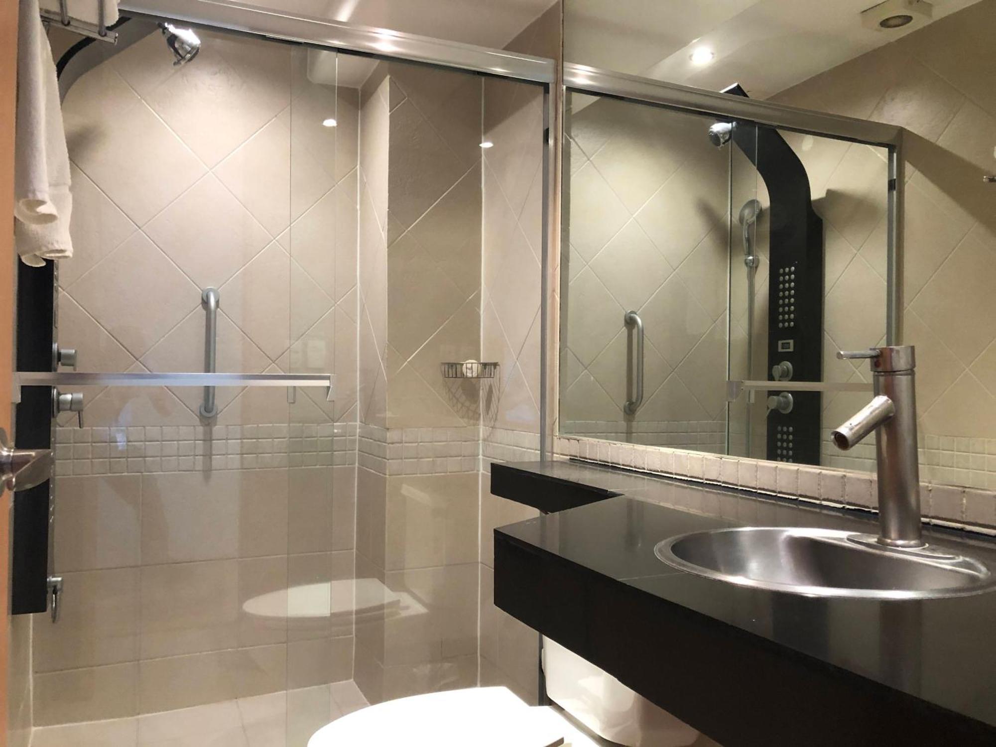 Capri Reforma 410 Apartahotel 2*