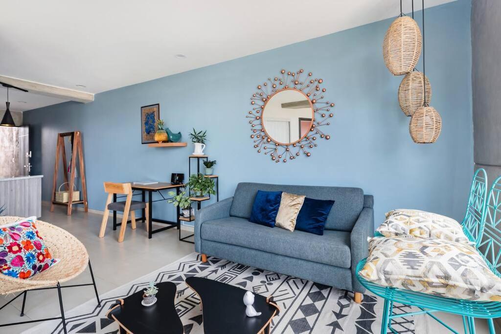 Savor Views Over Breakfast At A Bold, Bohemian Escape Apartamento México DF