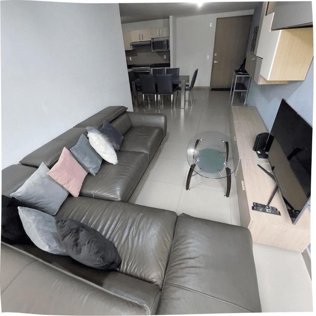 Lindo Departamento Con Estacionamiento Gratis Apartamento *