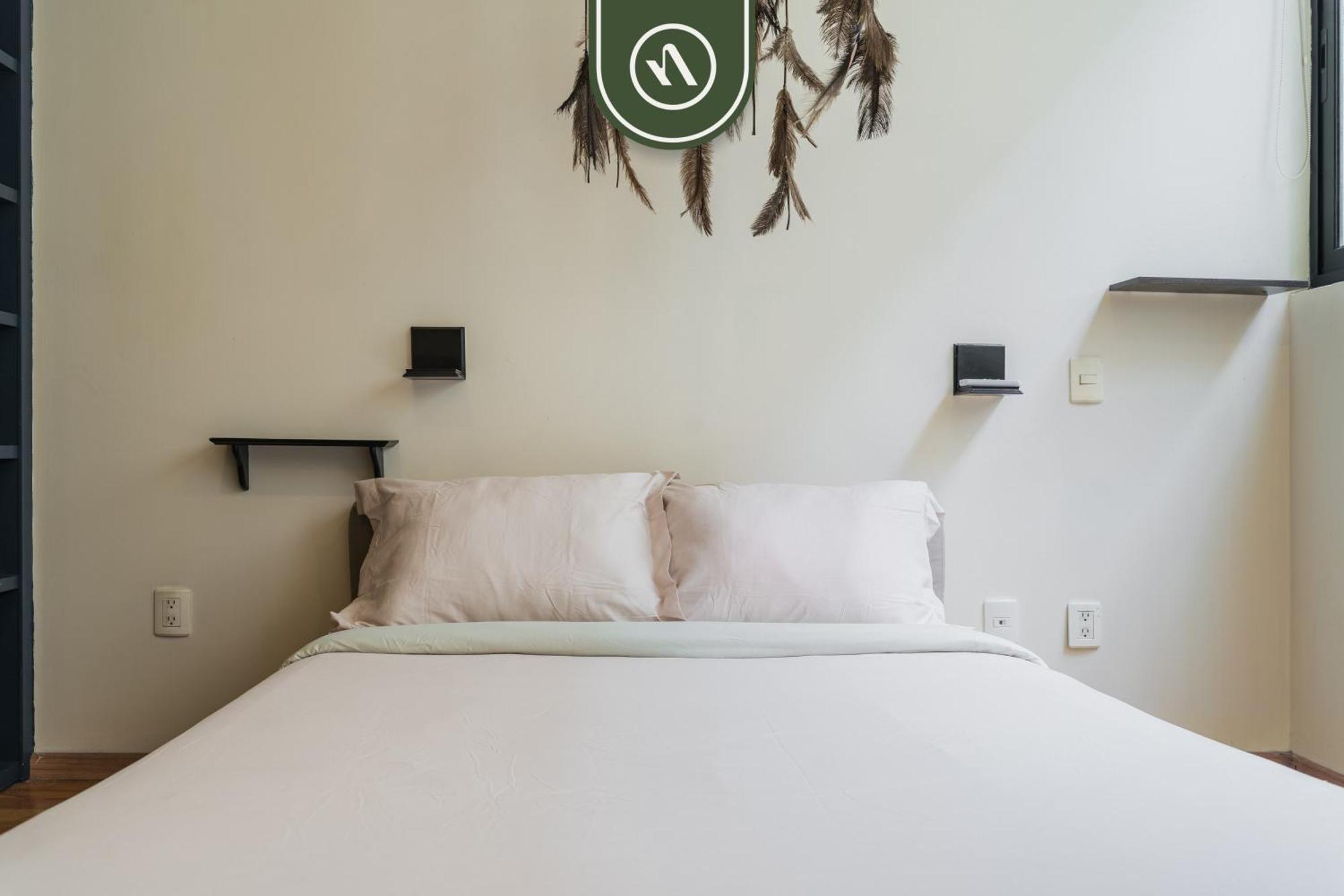 Two Story 2 Bedroom With Patio In Roma Norte * Mexico City