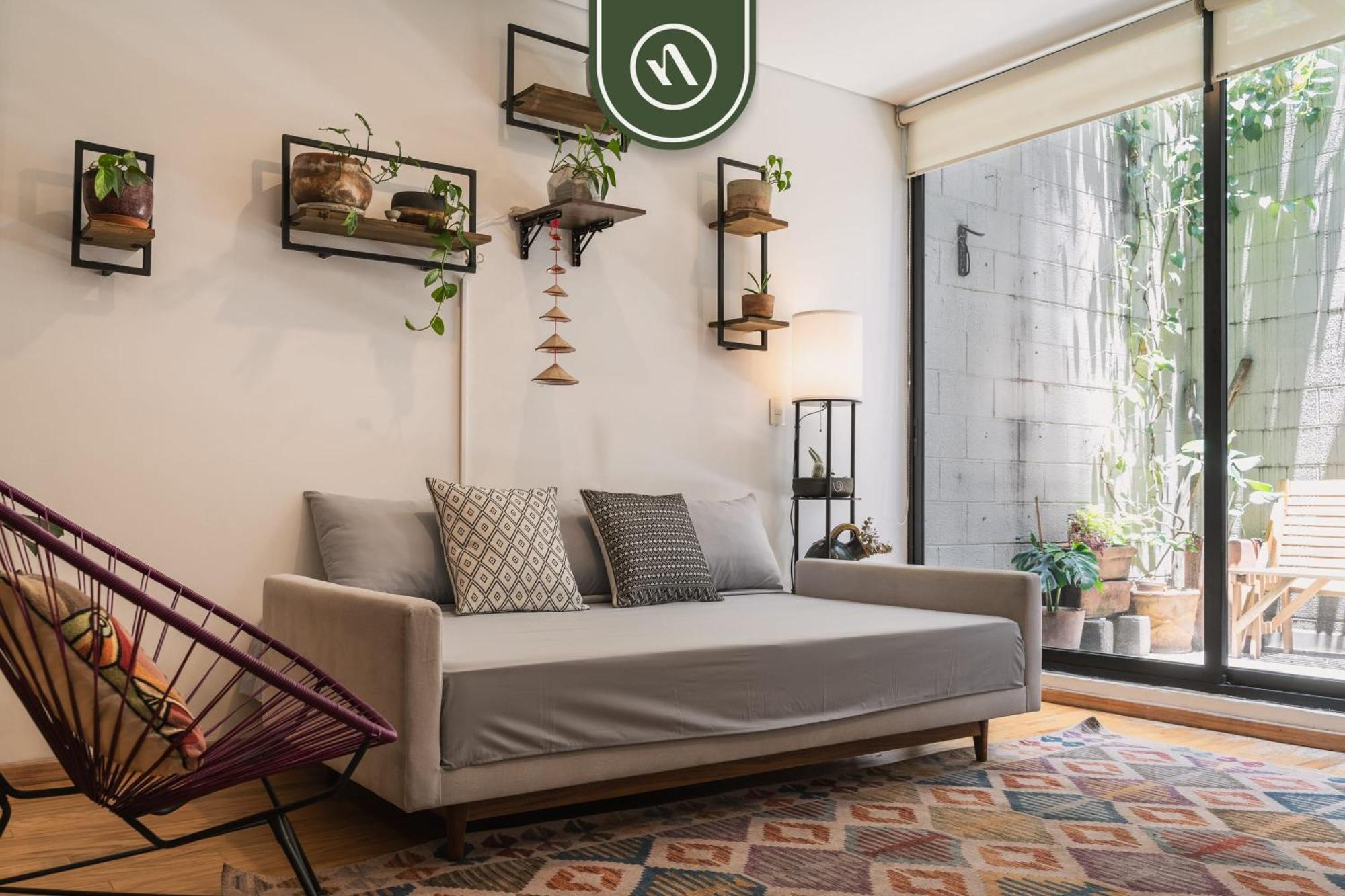 Two Story 2 Bedroom With Patio In Roma Norte