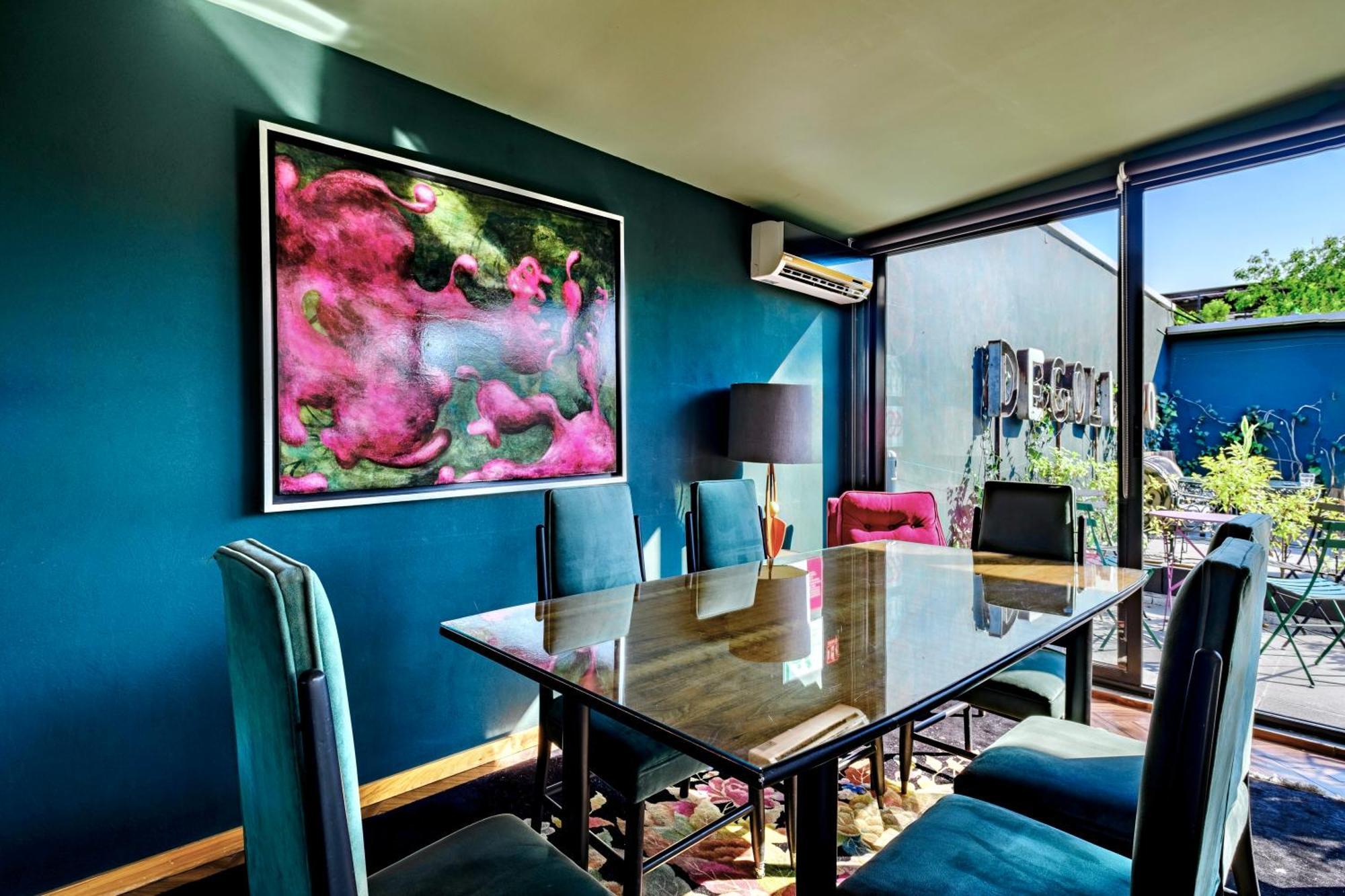 Hotel Pug Seal Polanco Anatole France 5*