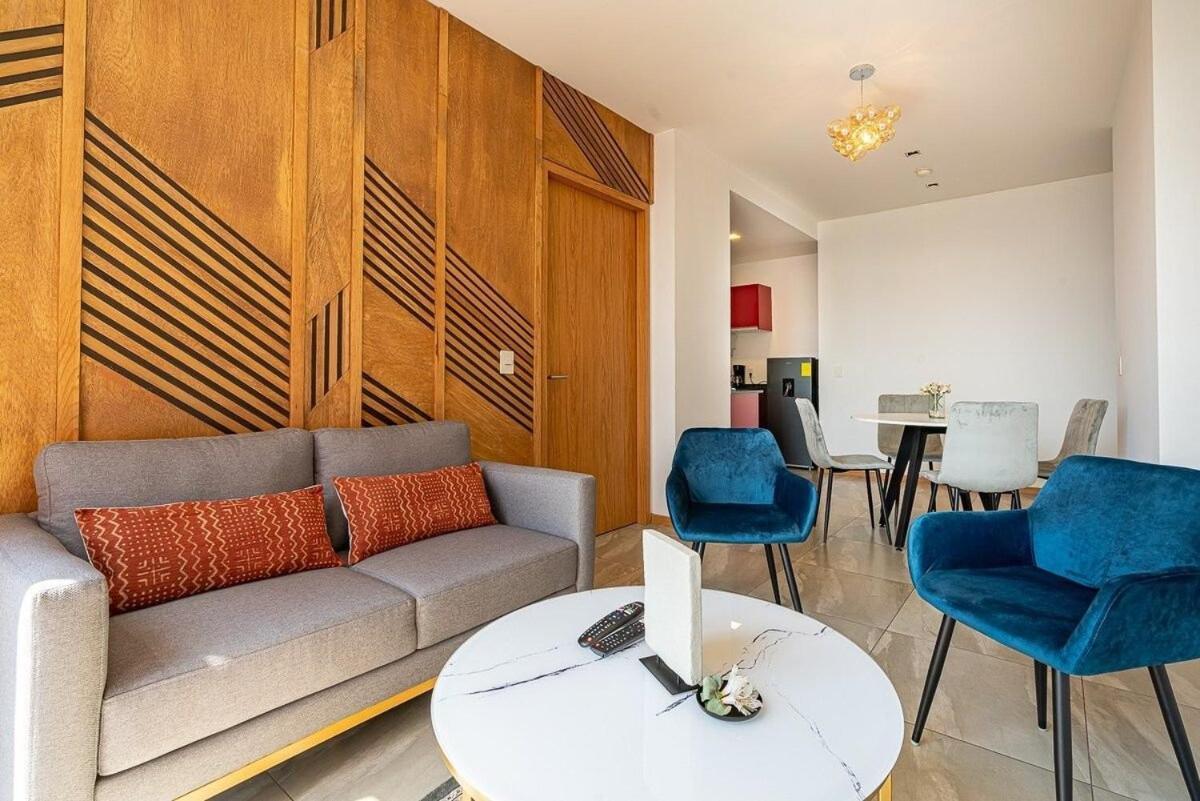 Wondrous 2bed/2bath