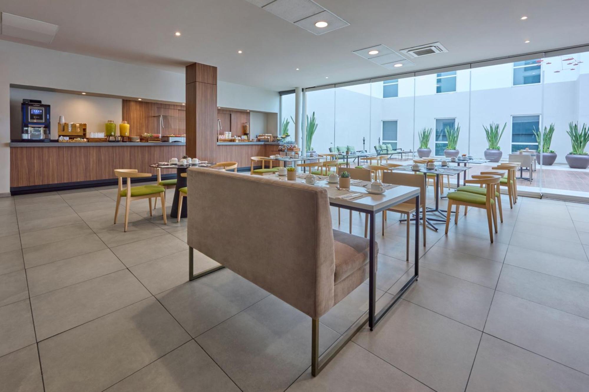 Express By Marriott Ciudad De Mexico Insurgentes Sur Hotel