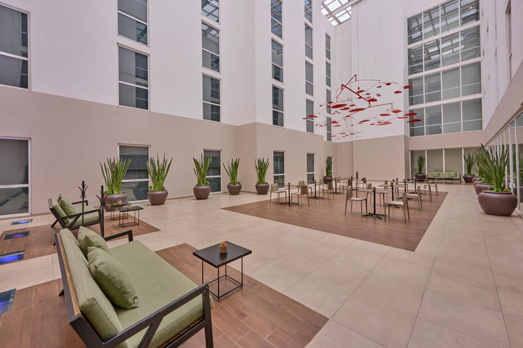 Hotel Express By Marriott Ciudad De Mexico Insurgentes Sur 3*