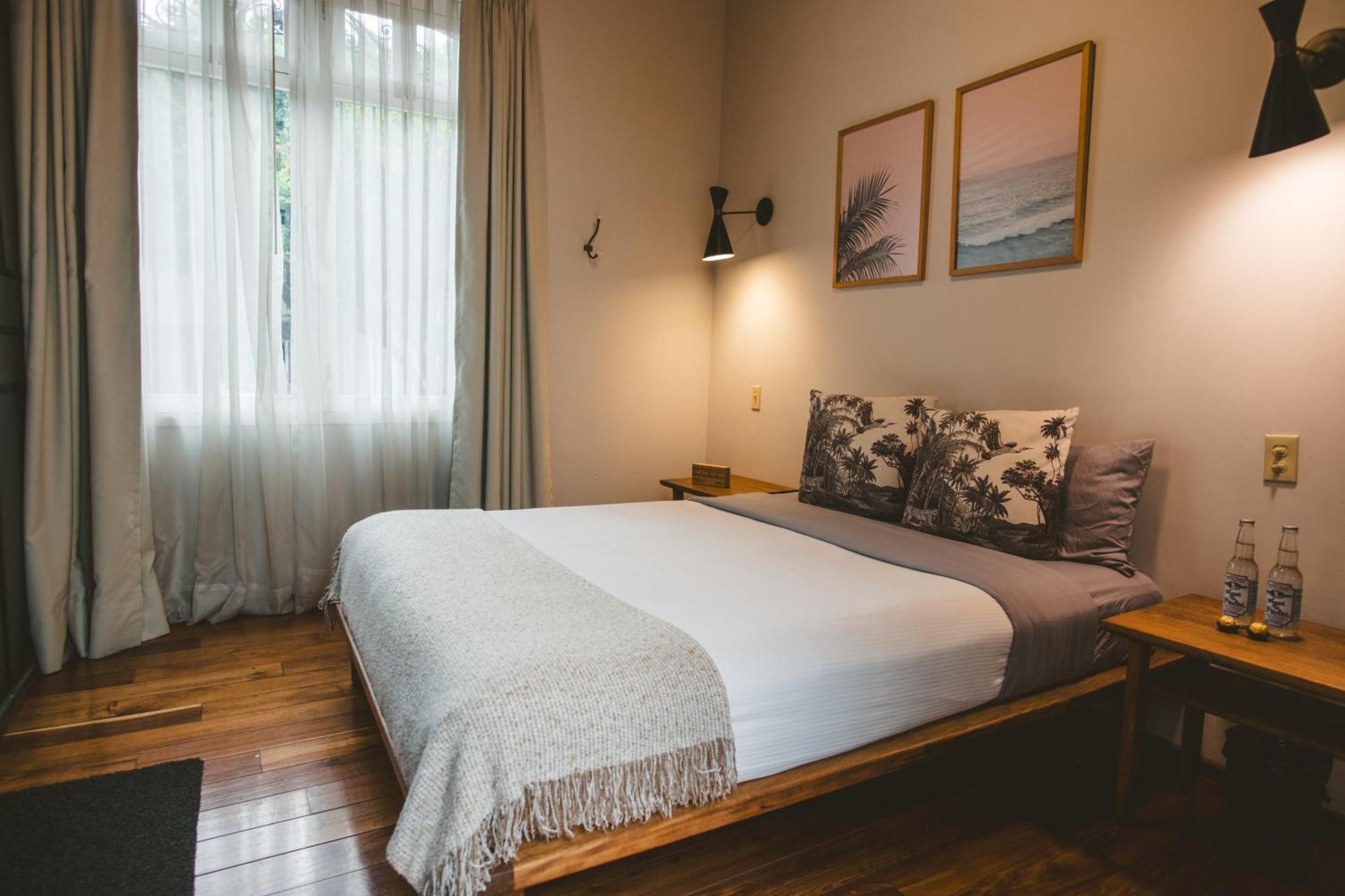 Exclusive Oasis In Roma Norte W Rooftop 8br 85ba Mexico City