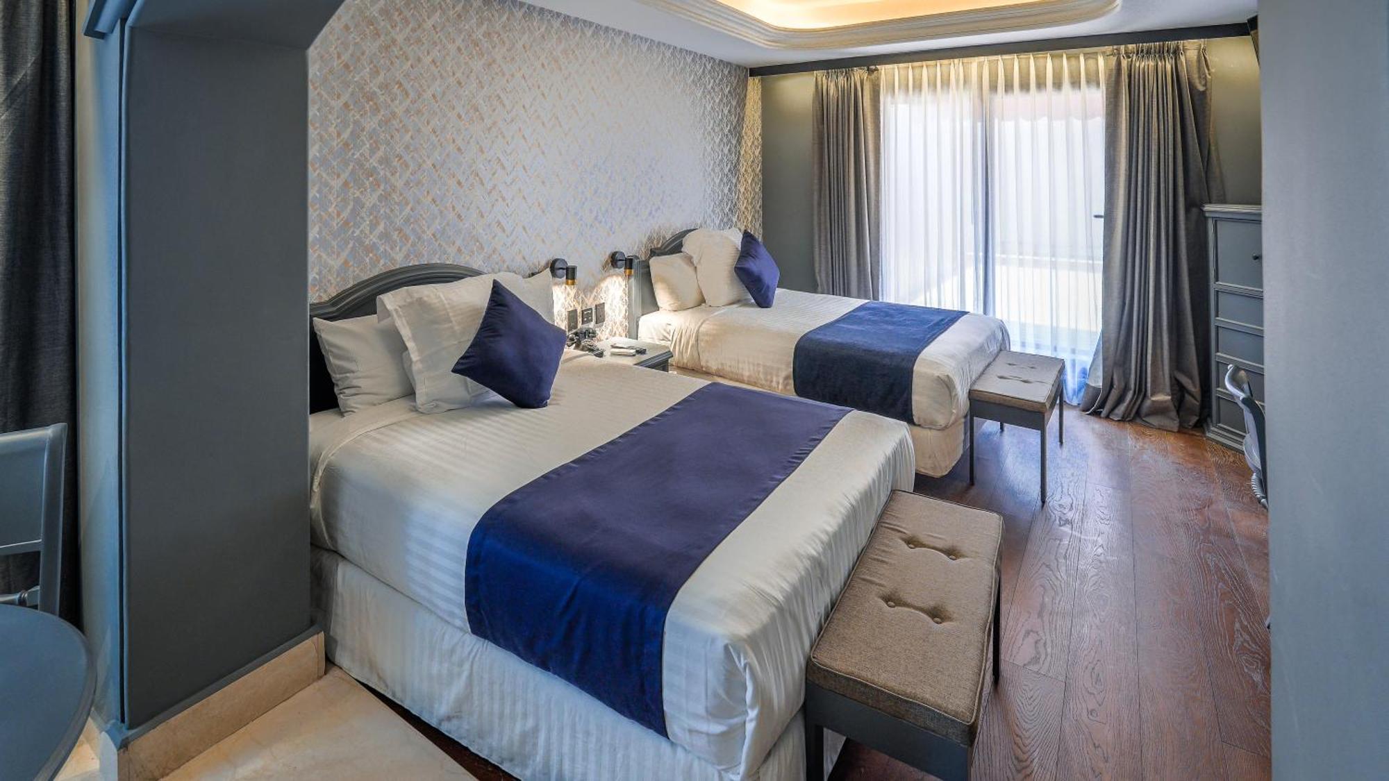 Hotel Hive Mexico By G
