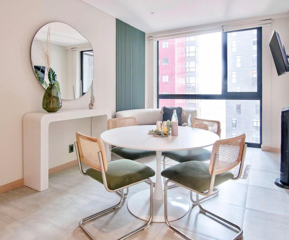 Be Unique! For 4/ 2 Beds & 2 Baths Polanco Casa de férias Cidade do México