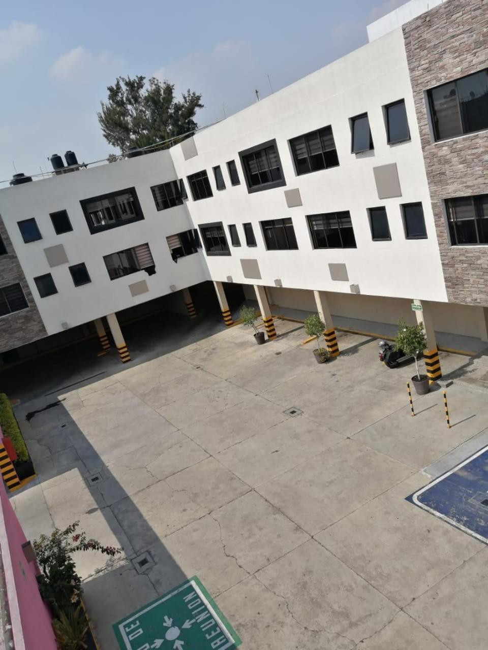 Hotel Moctezuma La *