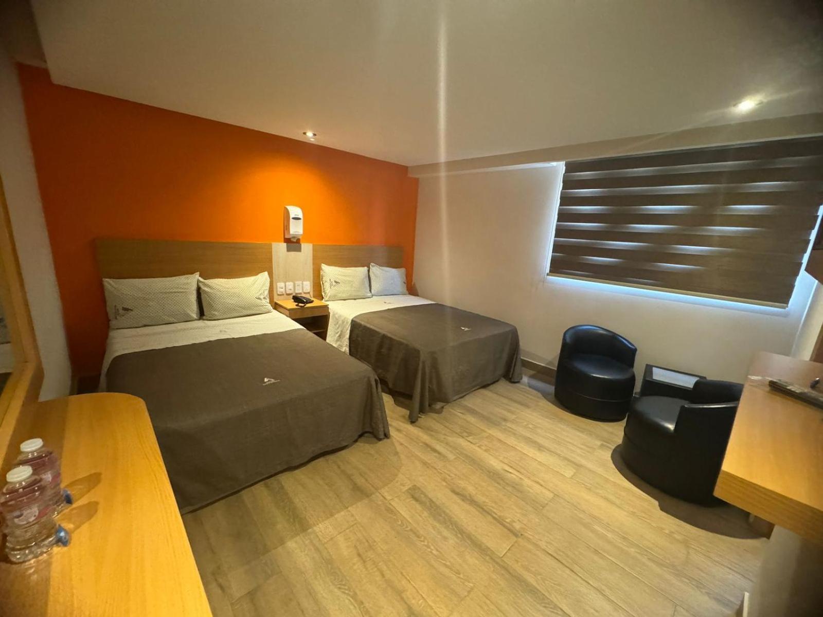Hotel Moctezuma La