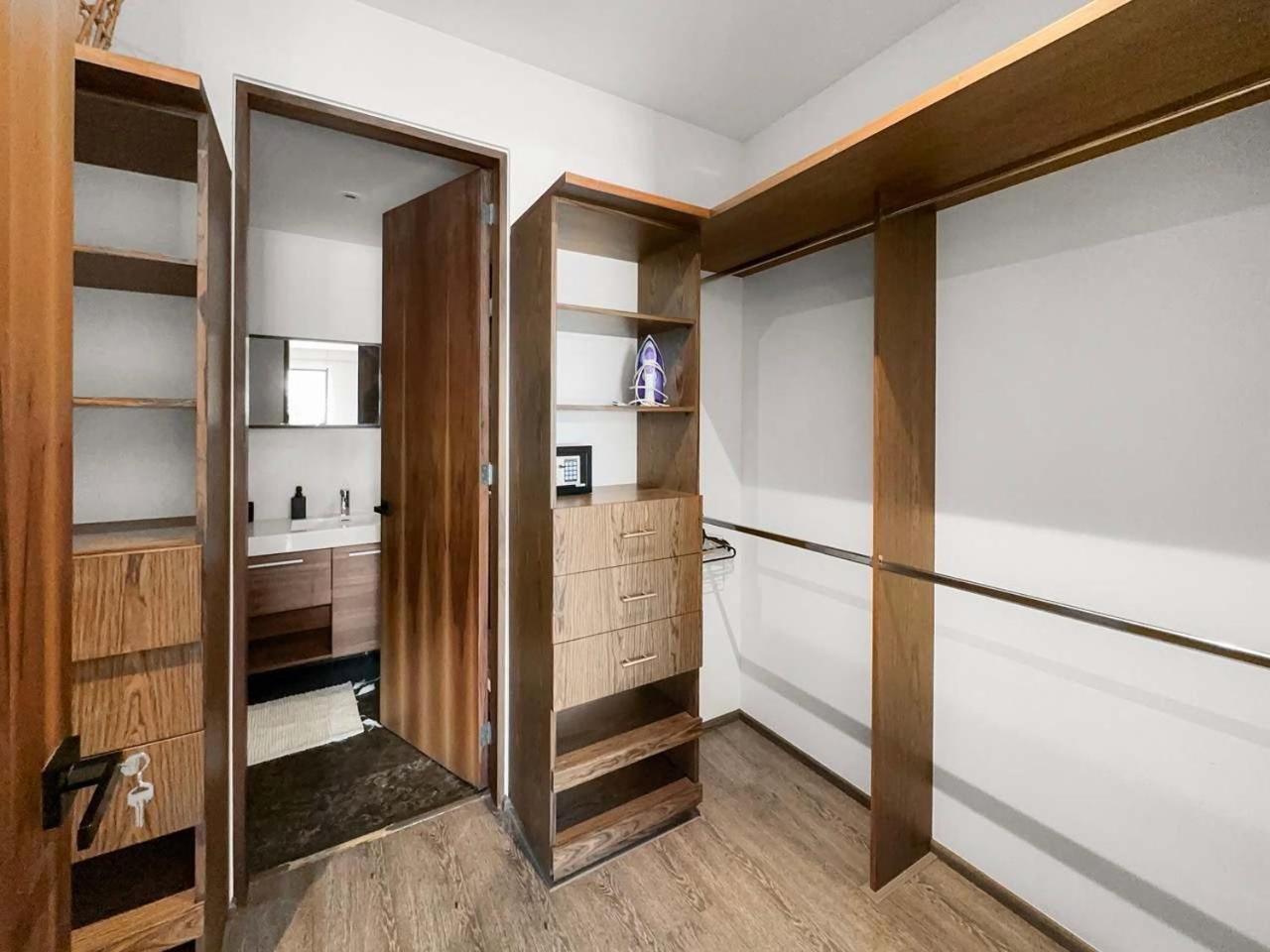 Apartment 20-202 Elegant 2br-roma Norte Parking 24-7 Security *