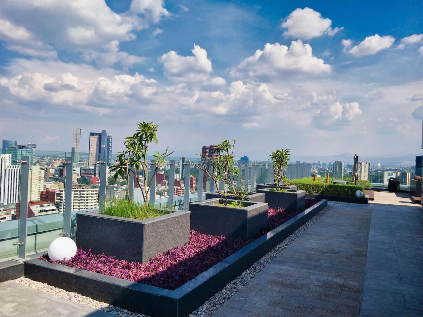 Luxurious High-rise Hs Wifi, Amazing Views *