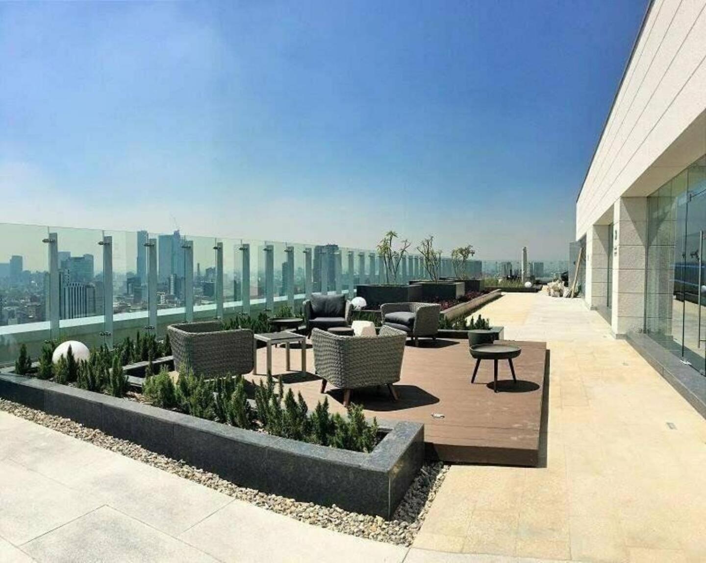 Alluring Views, Luxuriously Appointed In Polanco México DF
