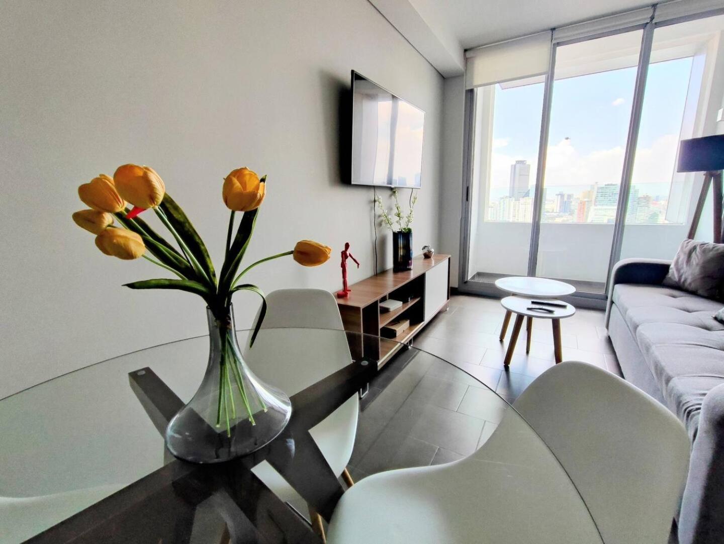 Alluring Views, Luxuriously Appointed In Polanco Apartamento *