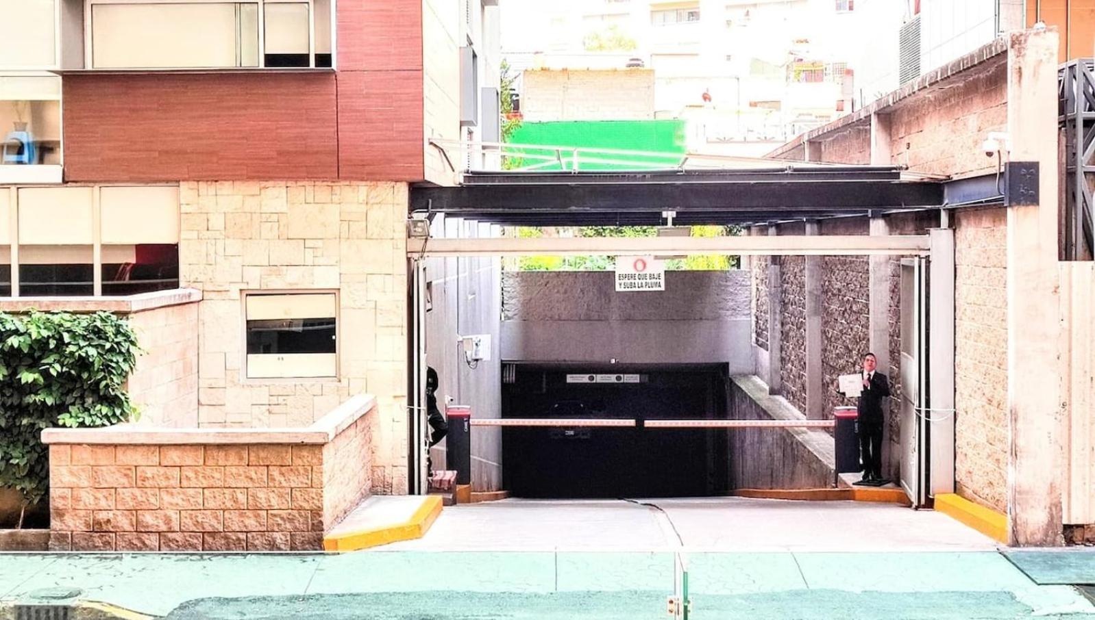 Lovely High-rise Polanco Amenities! Mexico City