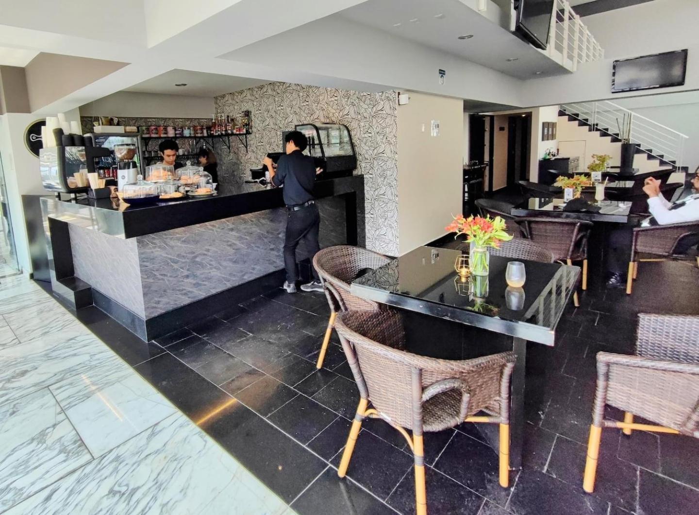 Apartment Lovely High-rise Polanco Amenities! *
