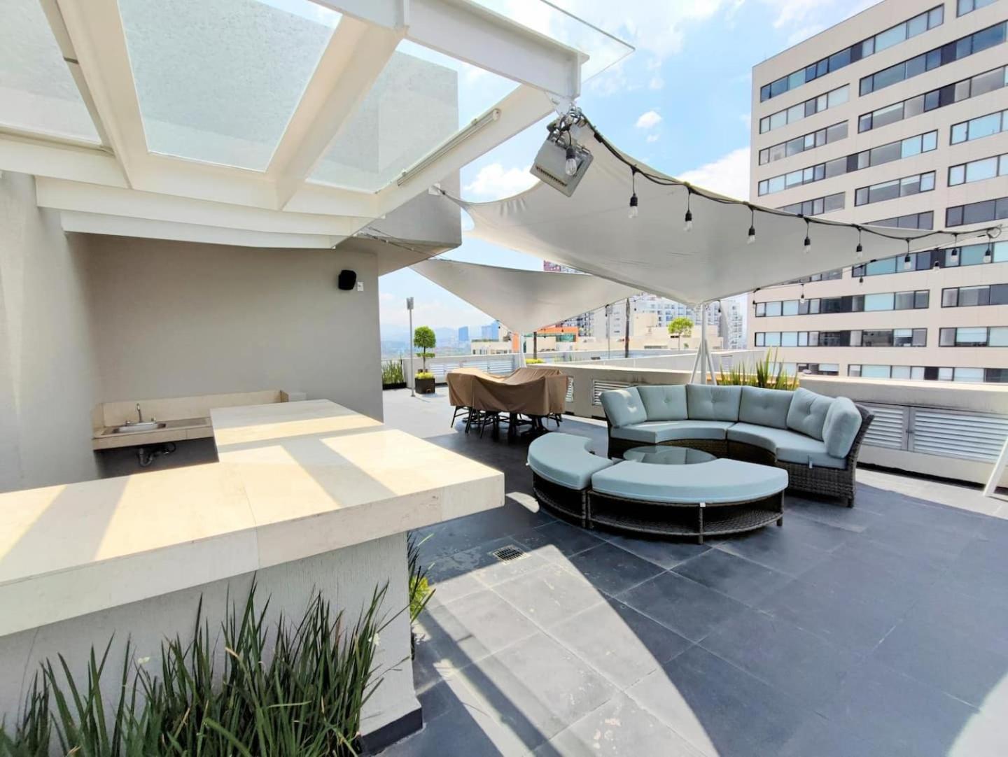 Lovely High-rise Polanco Amenities! Mexico City