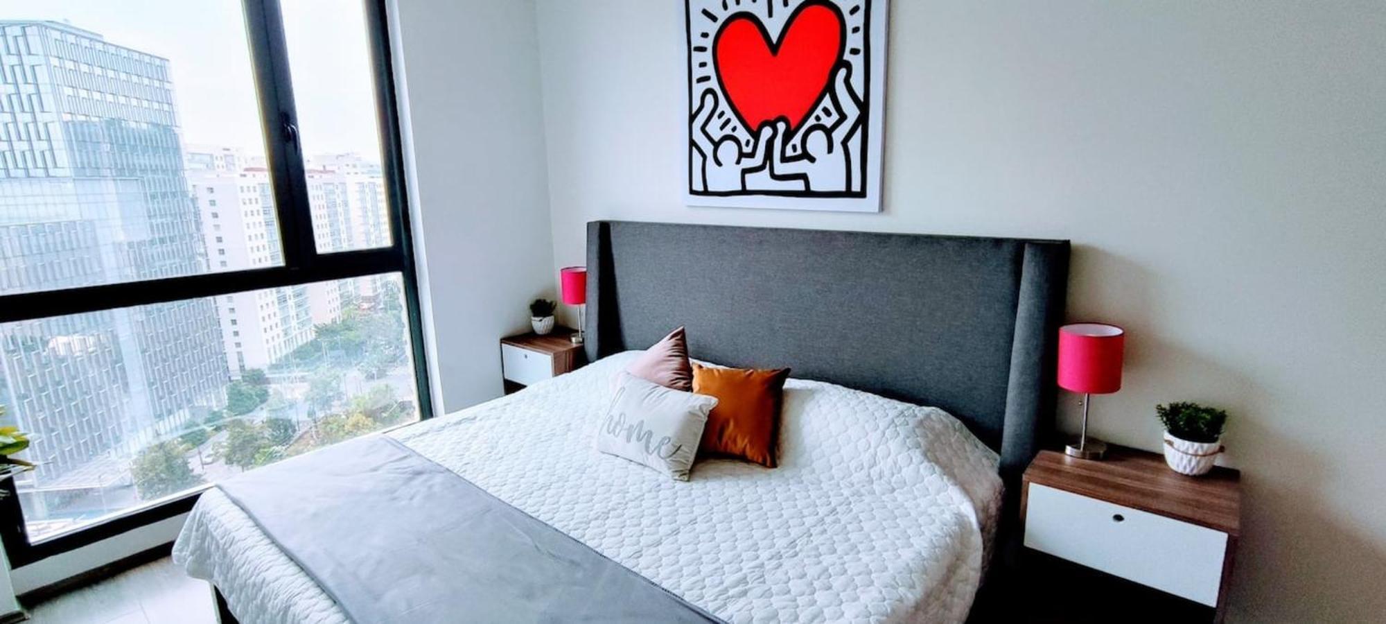 Stylish High-rise Ks Bed, Pool! Apartamento