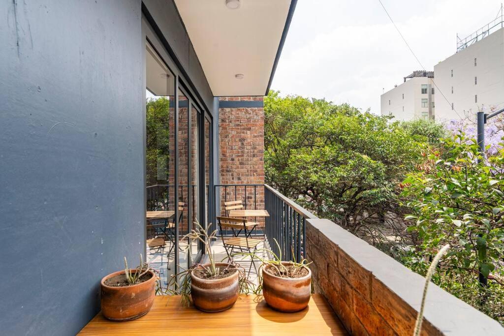 Modern And Comfy Right Between Roma-condesa Apartamento Cidade do México