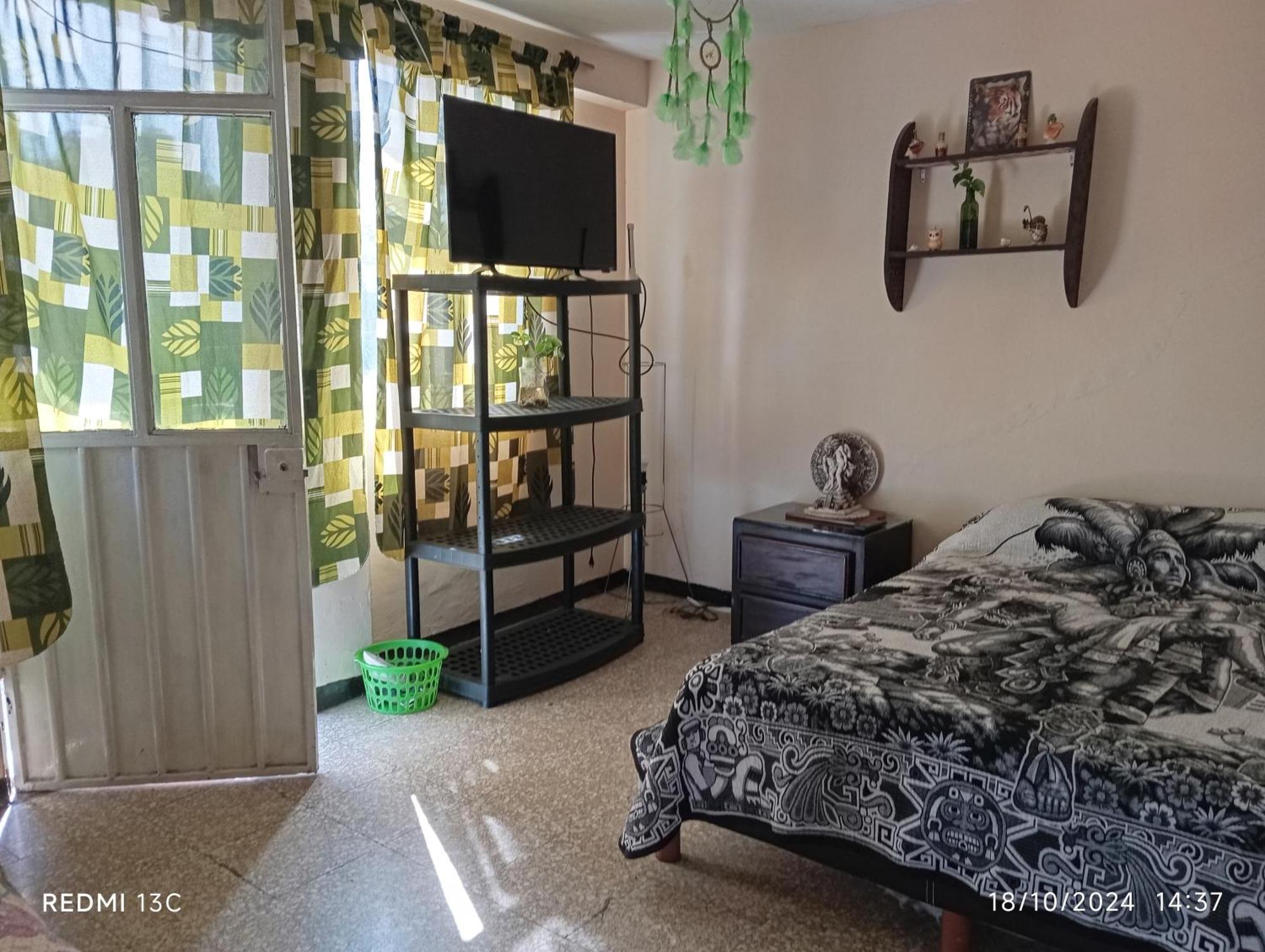 Hospedagem domiciliar Habitacion En Departamento Compartido Con Consultorio Holistico En Zona Turistico