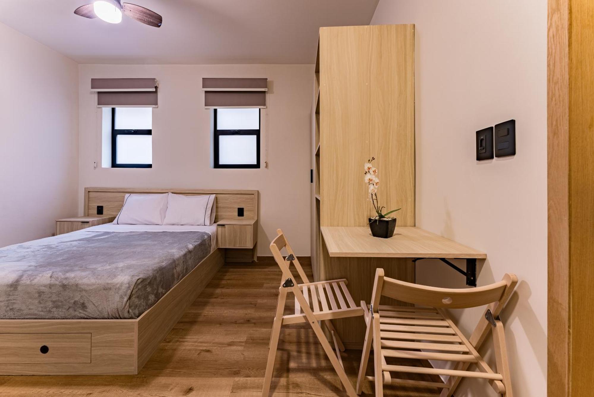 Hostal Monterrey By Escajal México DF