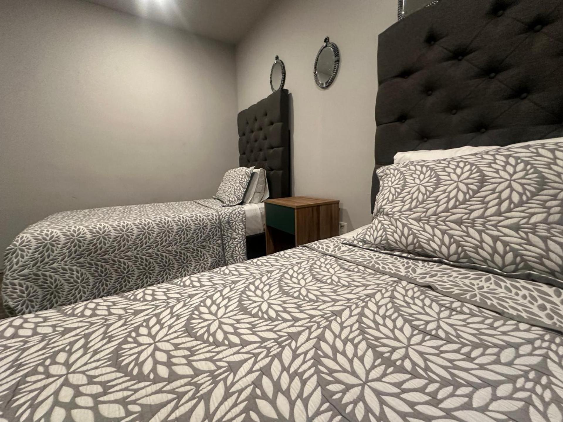 Modern Polanco - Parking- Elevator- Sleeps 10