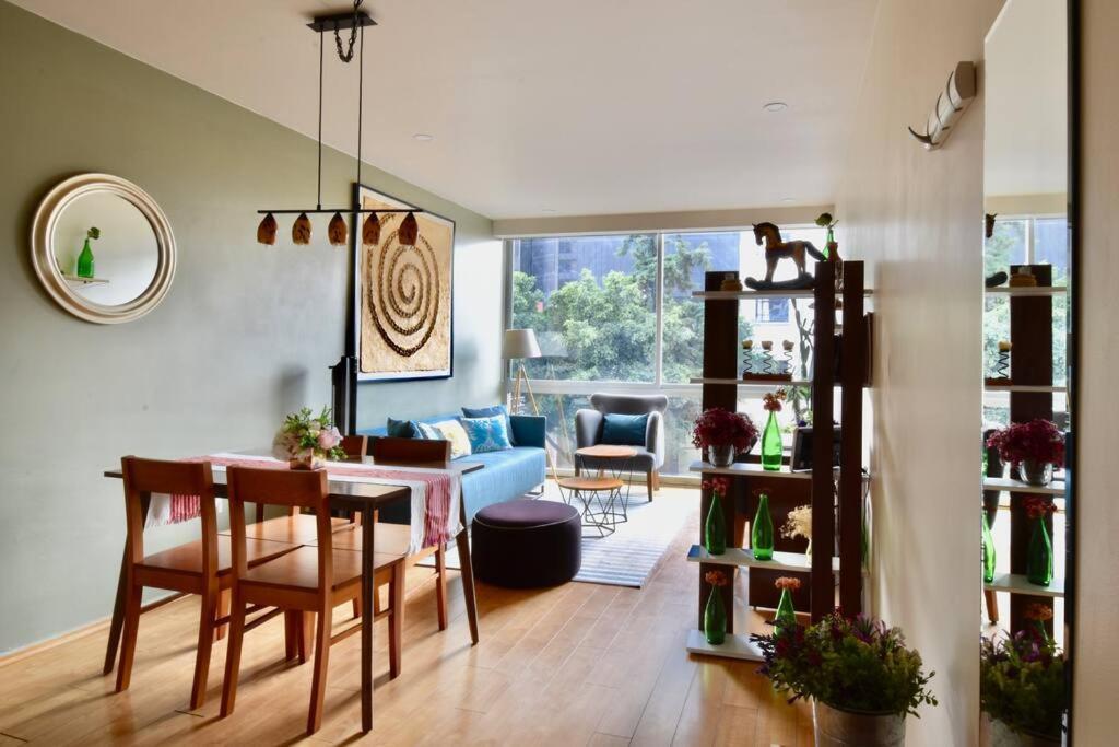 Spacious & Bright In Beautiful Colonia Roma Apartment